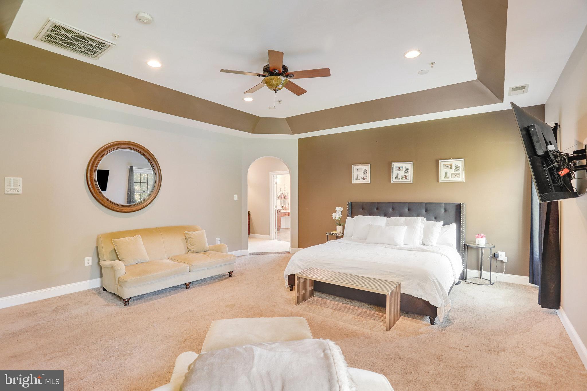 HAMPTONS AT WOODMORE - Residential