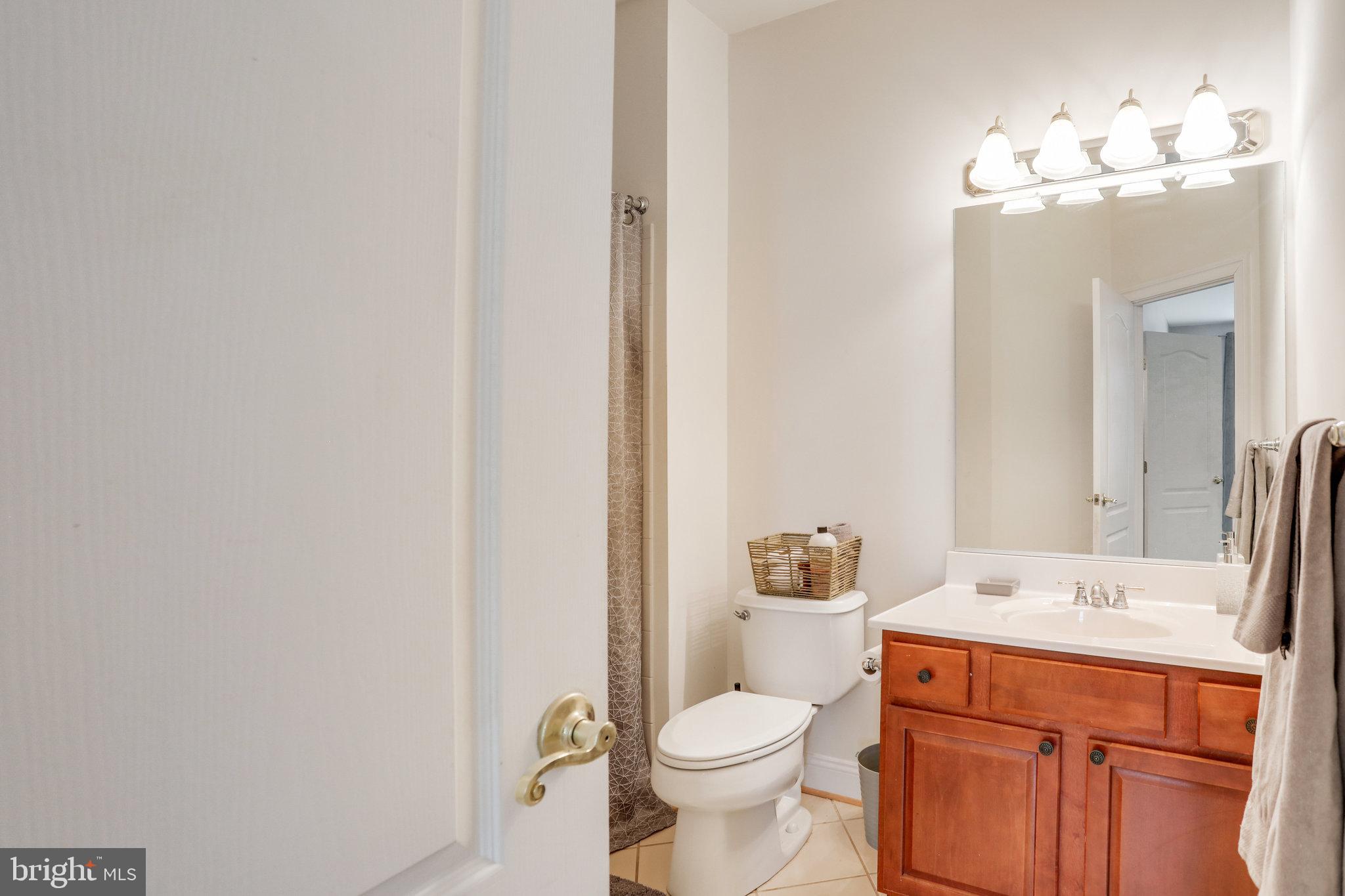 HAMPTONS AT WOODMORE - Residential