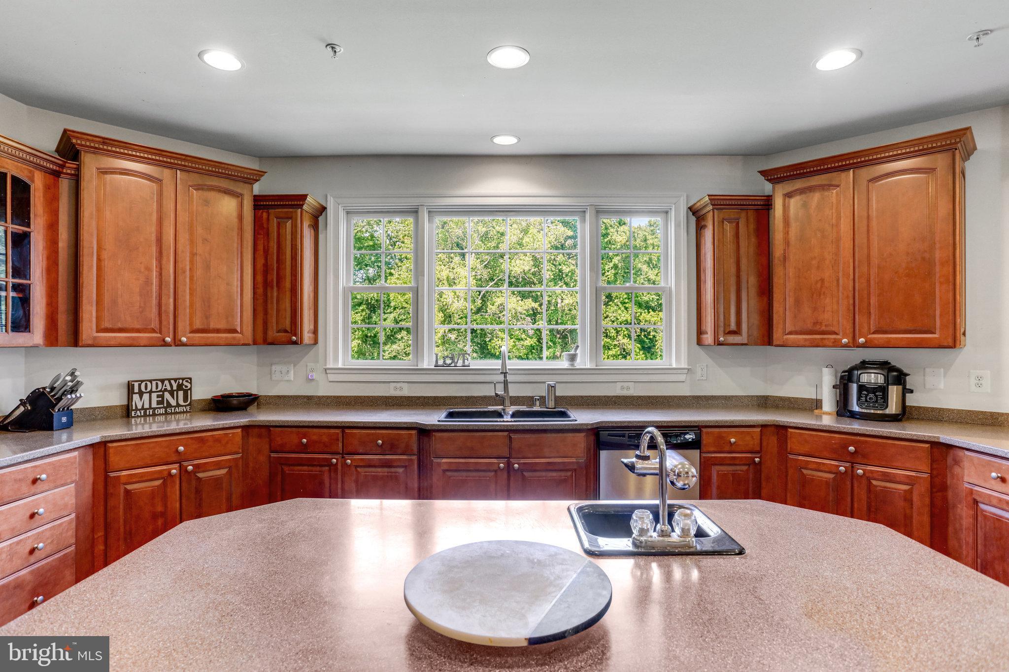 HAMPTONS AT WOODMORE - Residential