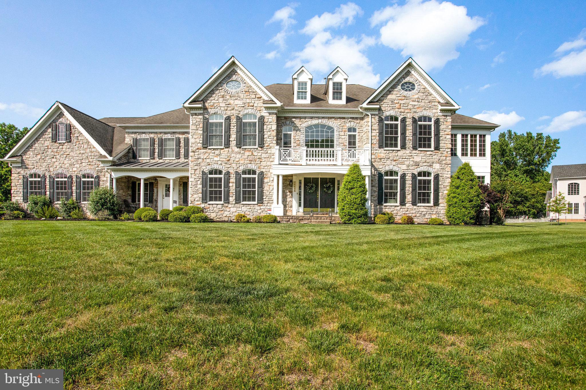 HAMPTONS AT WOODMORE - Residential