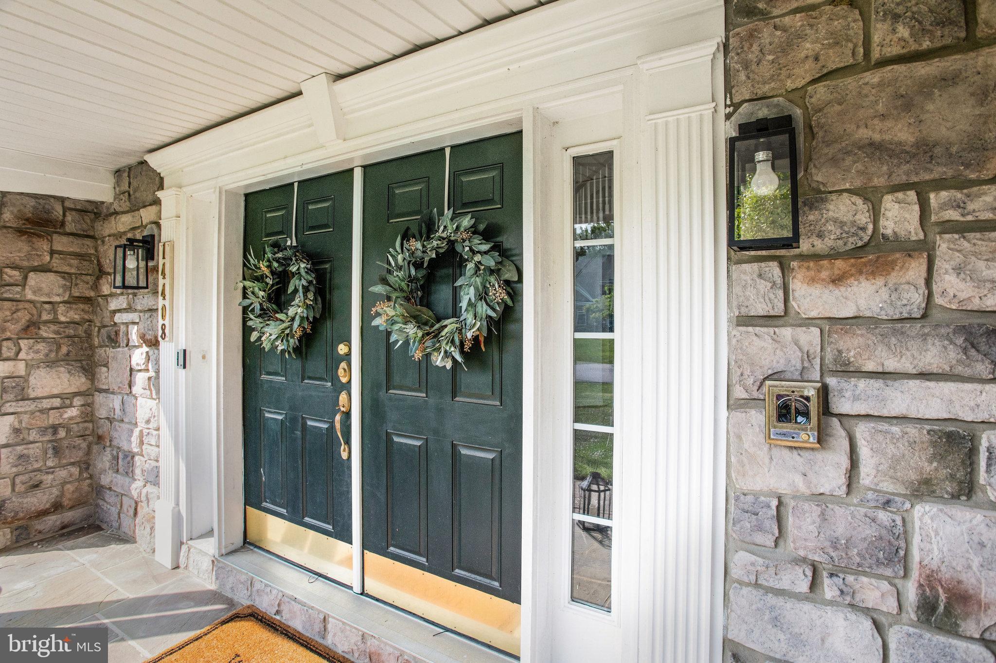 HAMPTONS AT WOODMORE - Residential