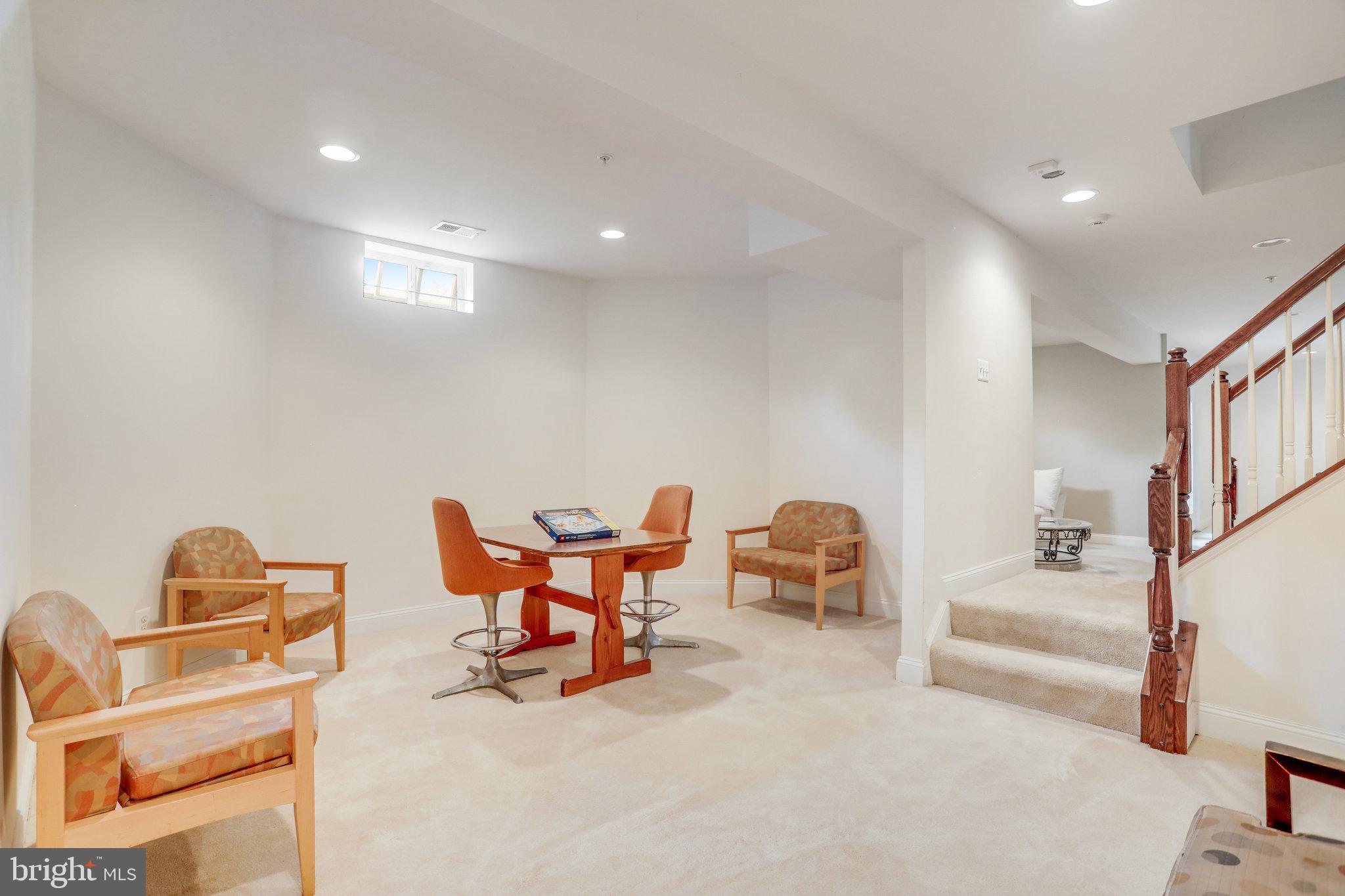 HAMPTONS AT WOODMORE - Residential