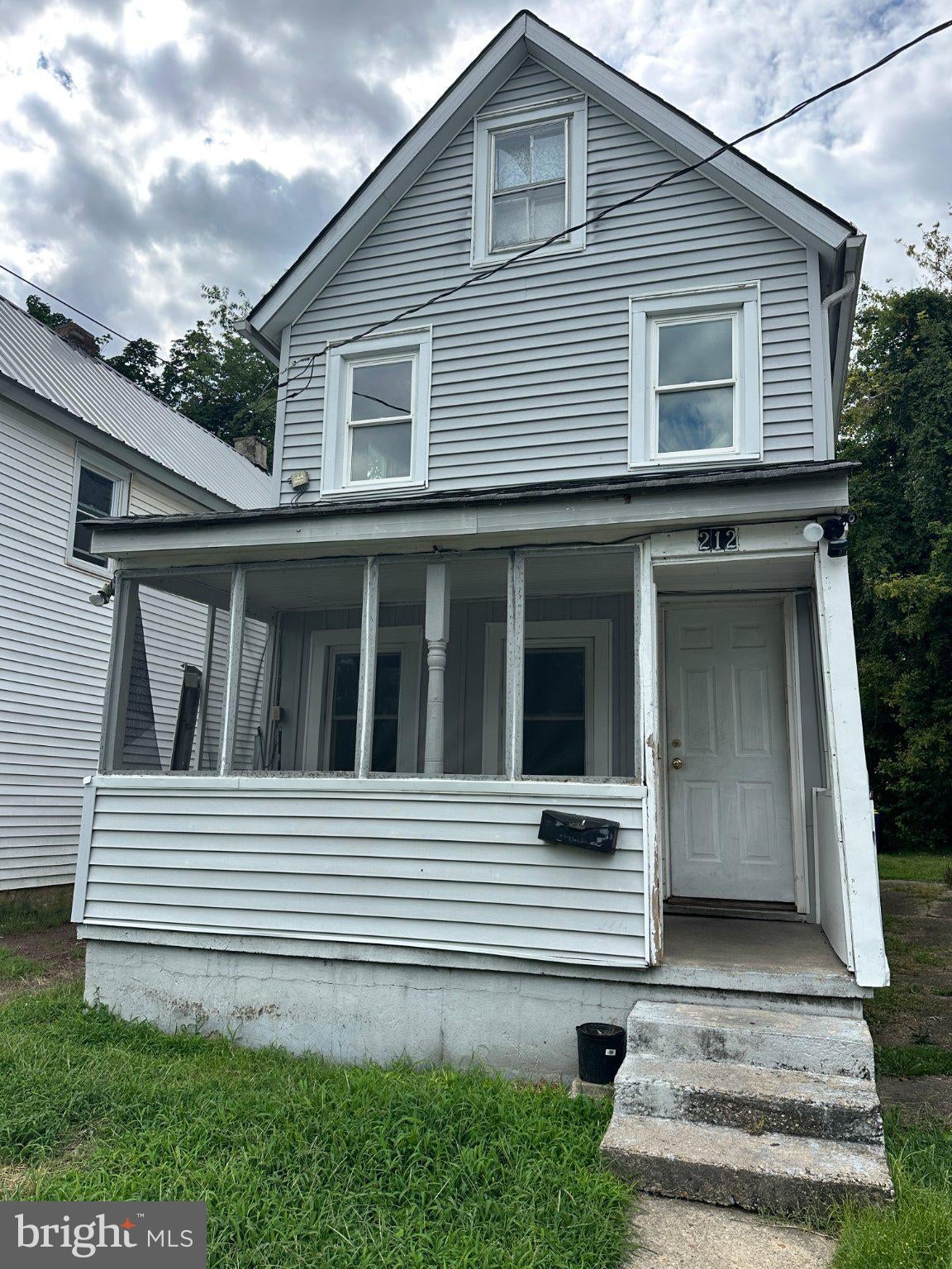 212 N KIRKWOOD STREET