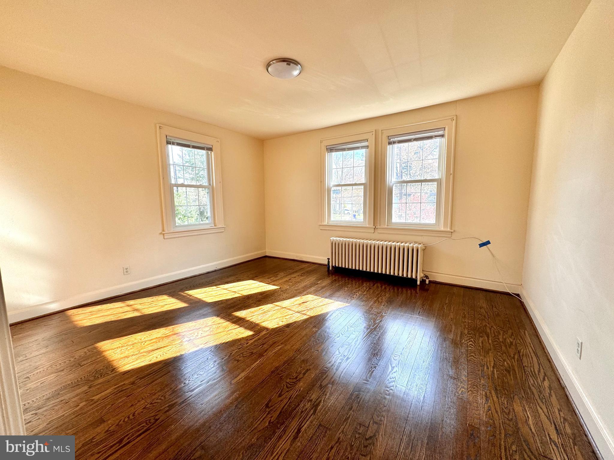 BROOKMONT - Residential Income