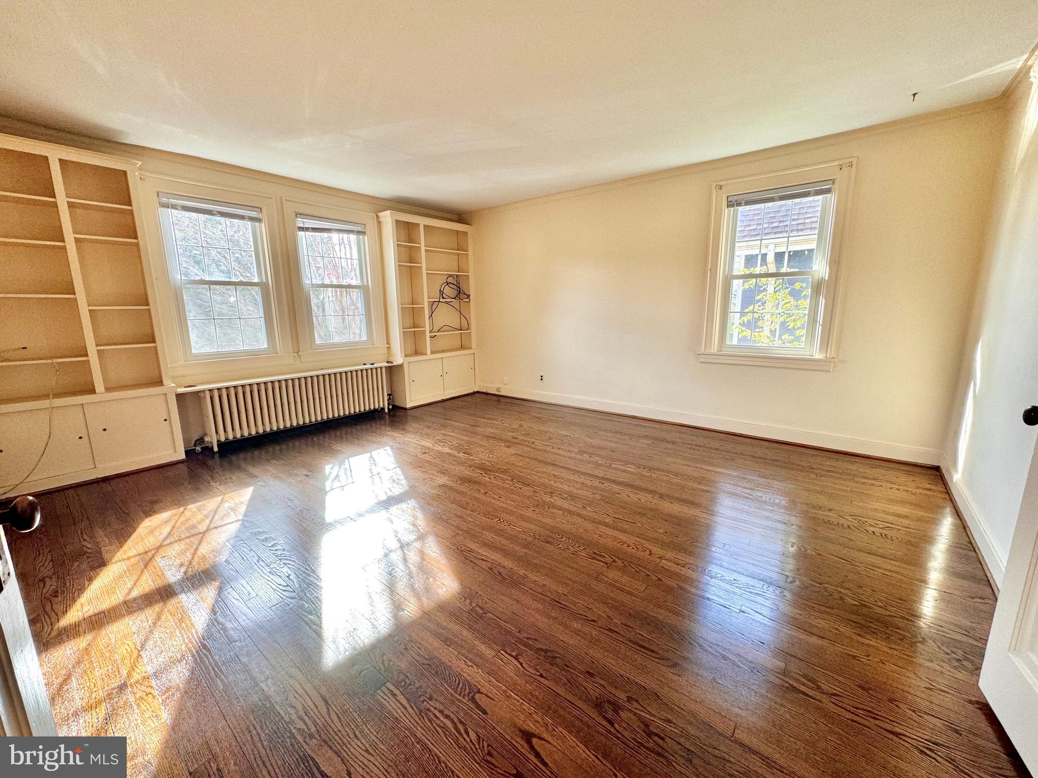 BROOKMONT - Residential Income