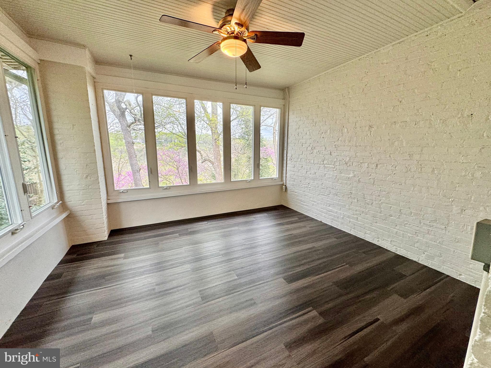 BROOKMONT - Residential Income