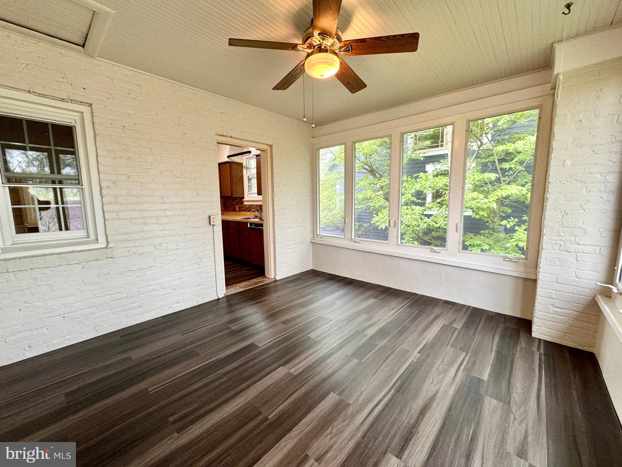 BROOKMONT - Residential Income