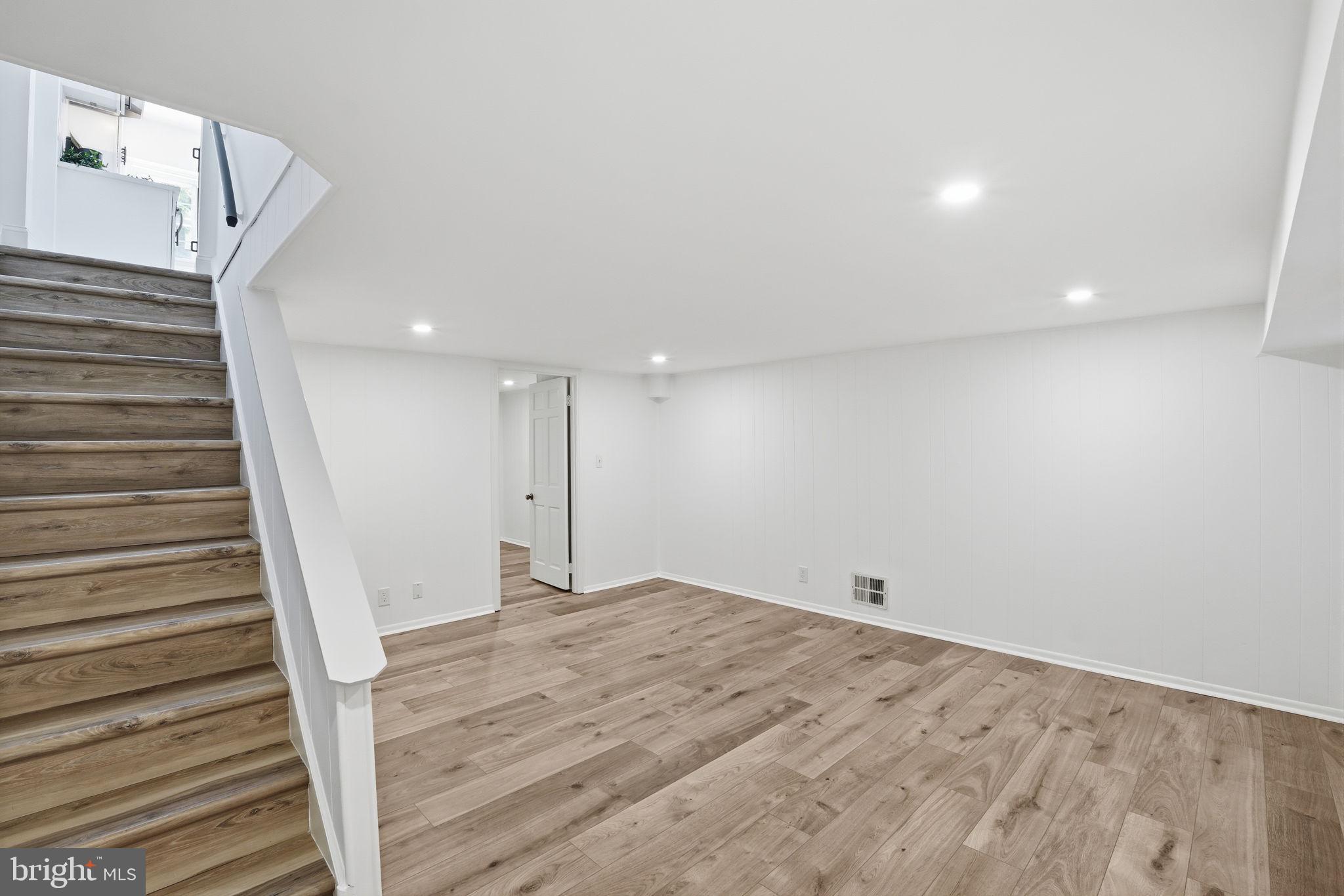 FAIRLINGTON VILLAGES - Residential