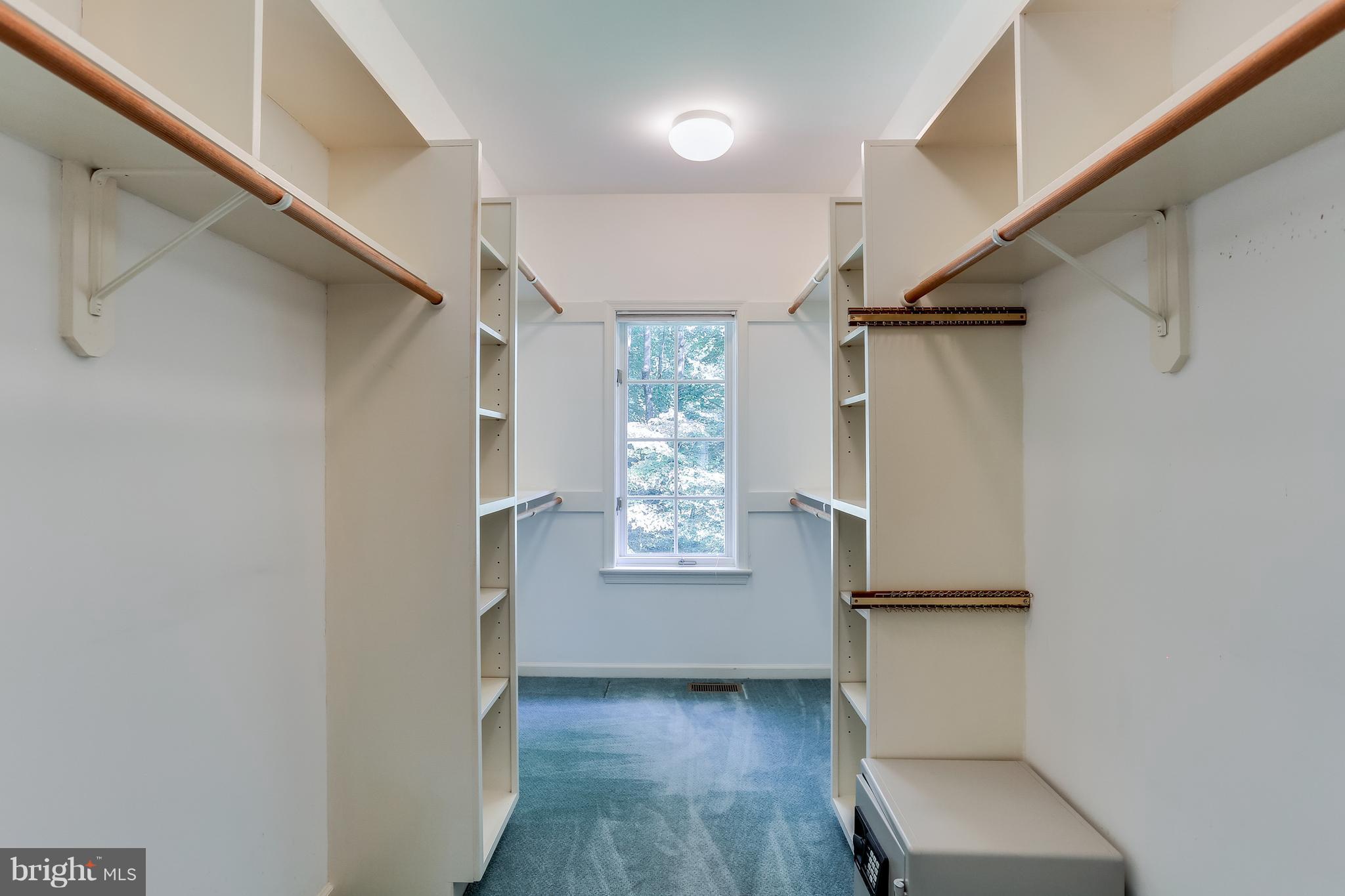 BELVOIR - Residential