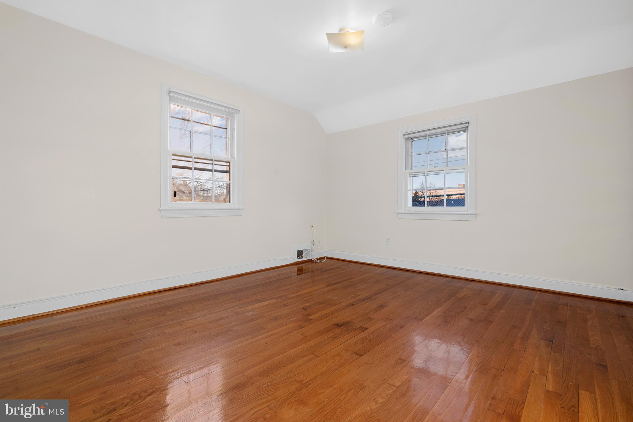 GLENBROOK VILLAGE - Residential