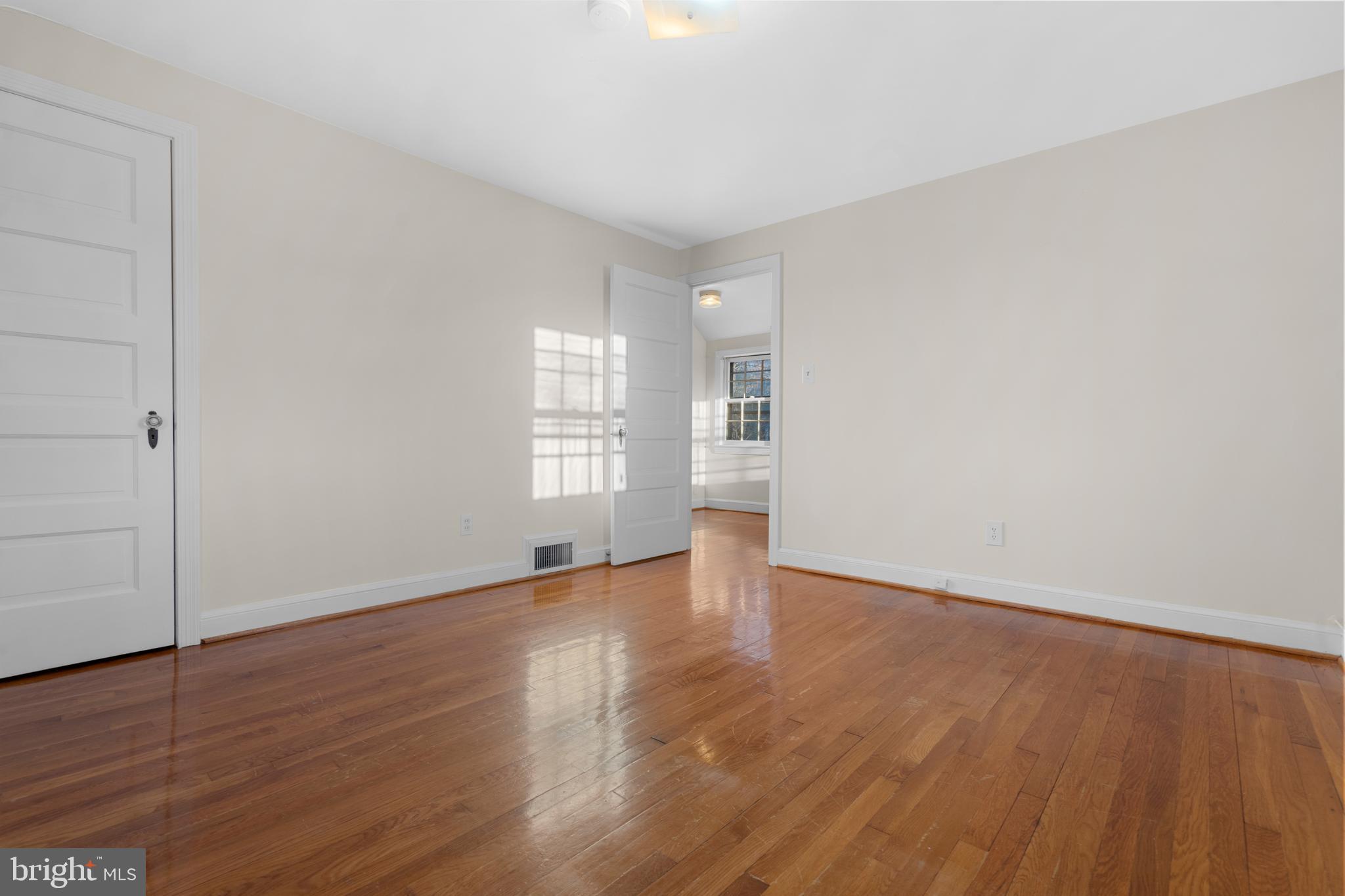 GLENBROOK VILLAGE - Residential