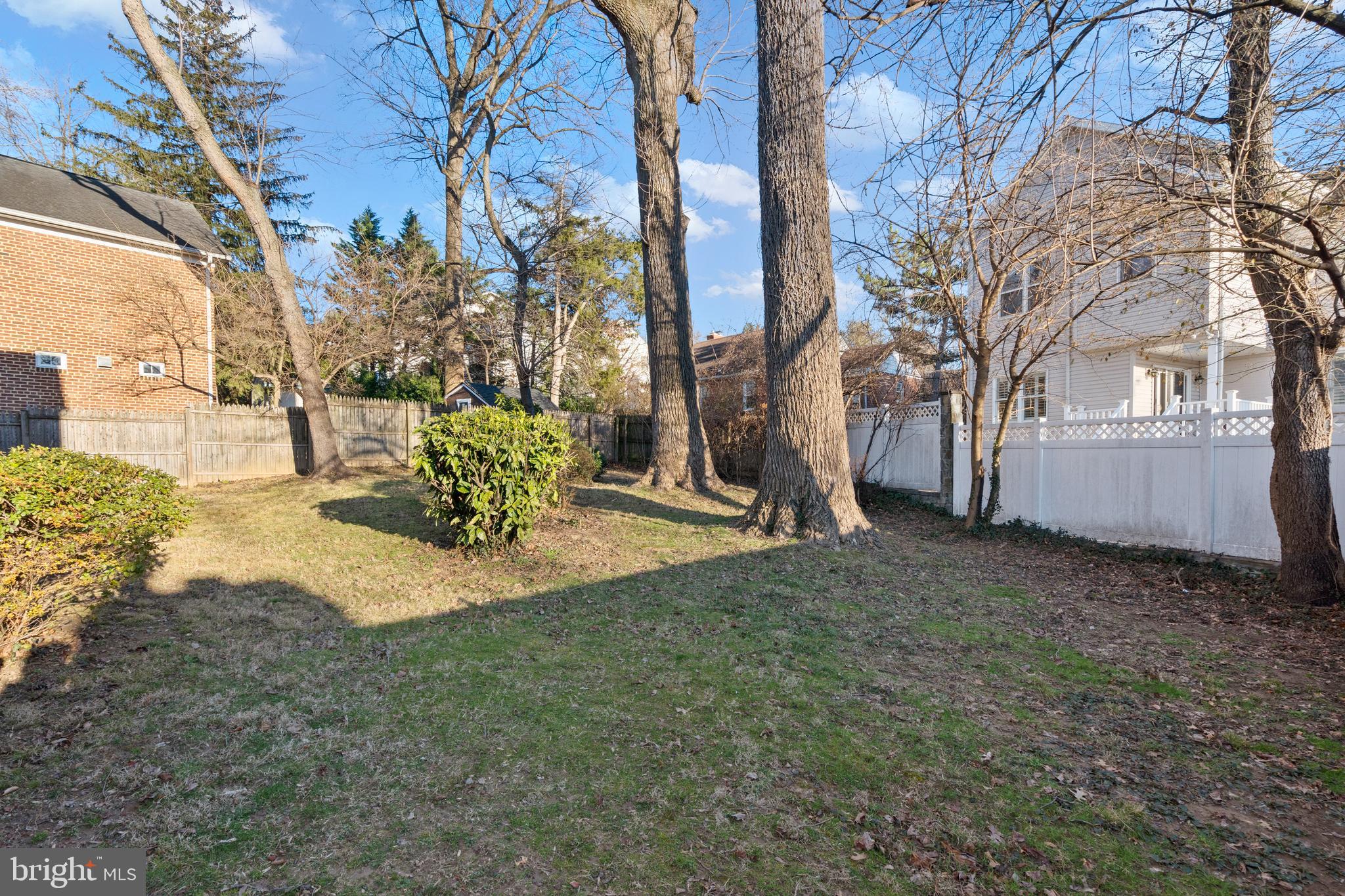 GLENBROOK VILLAGE - Residential