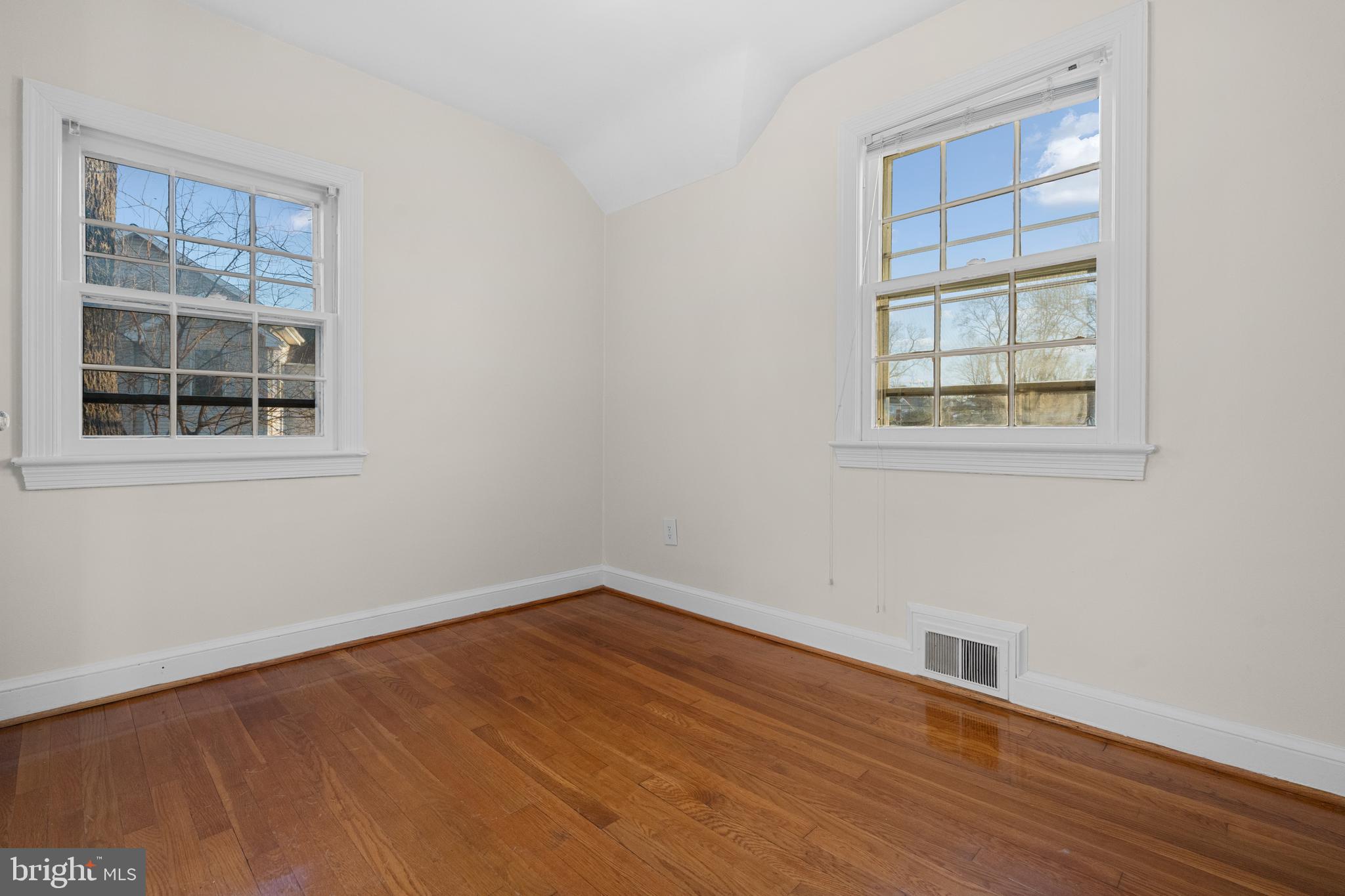 GLENBROOK VILLAGE - Residential