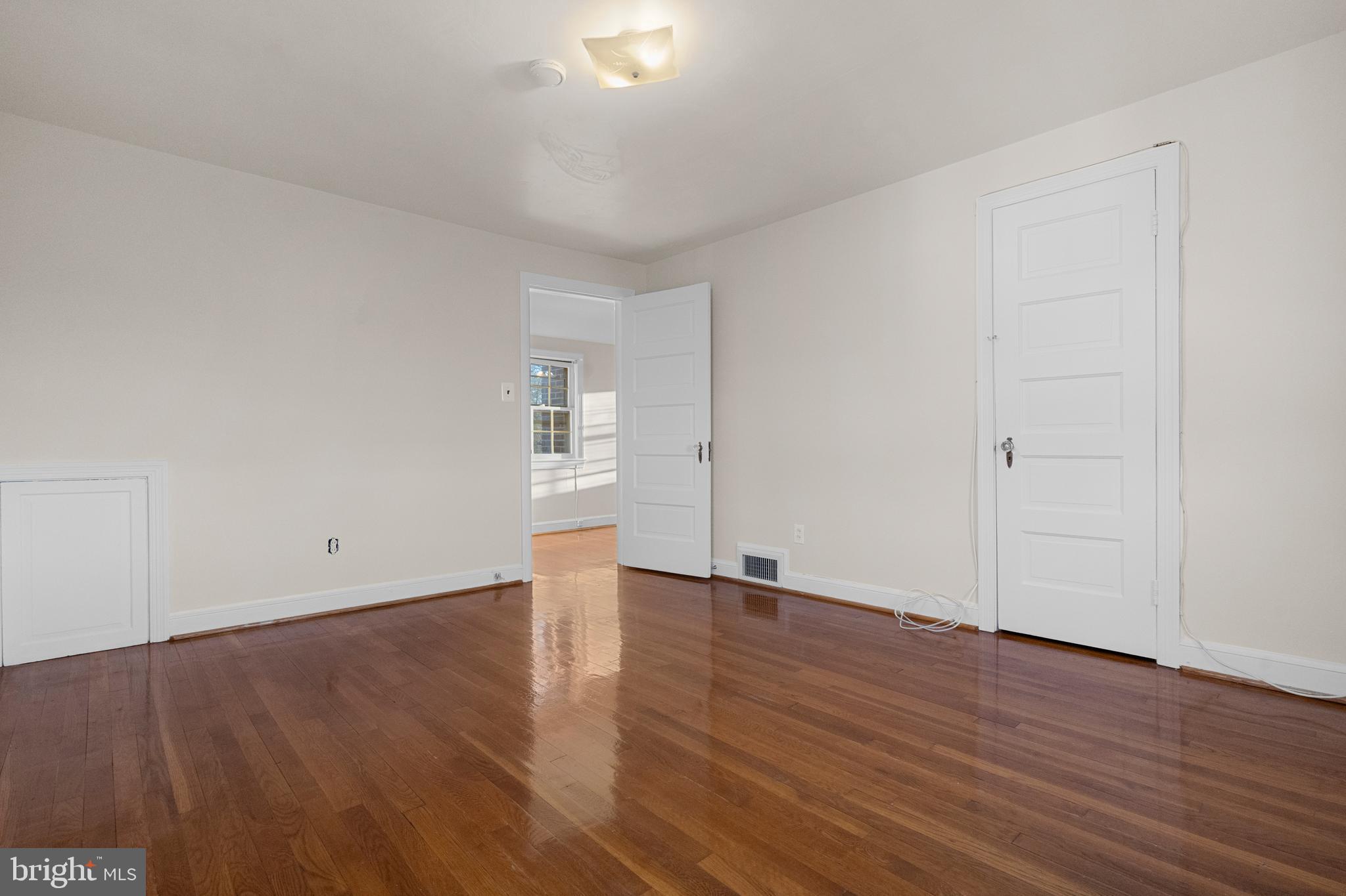 GLENBROOK VILLAGE - Residential