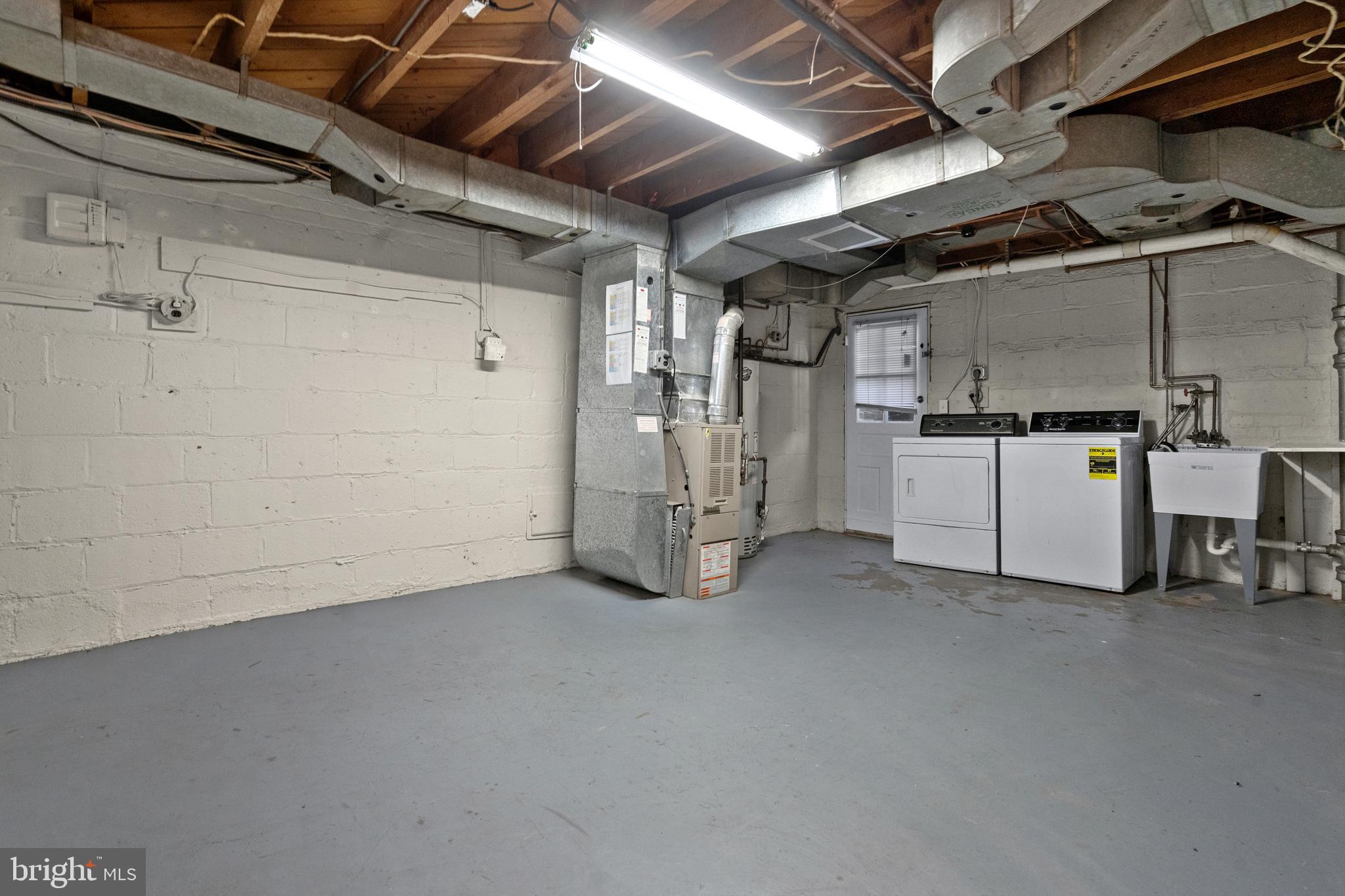 GLENBROOK VILLAGE - Residential