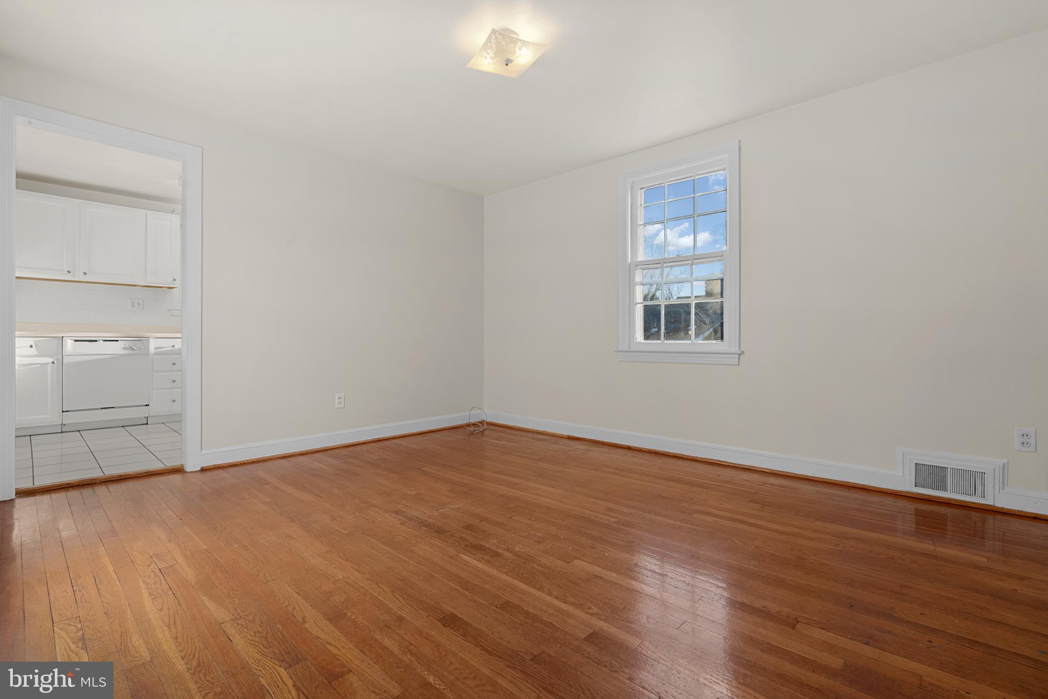 GLENBROOK VILLAGE - Residential