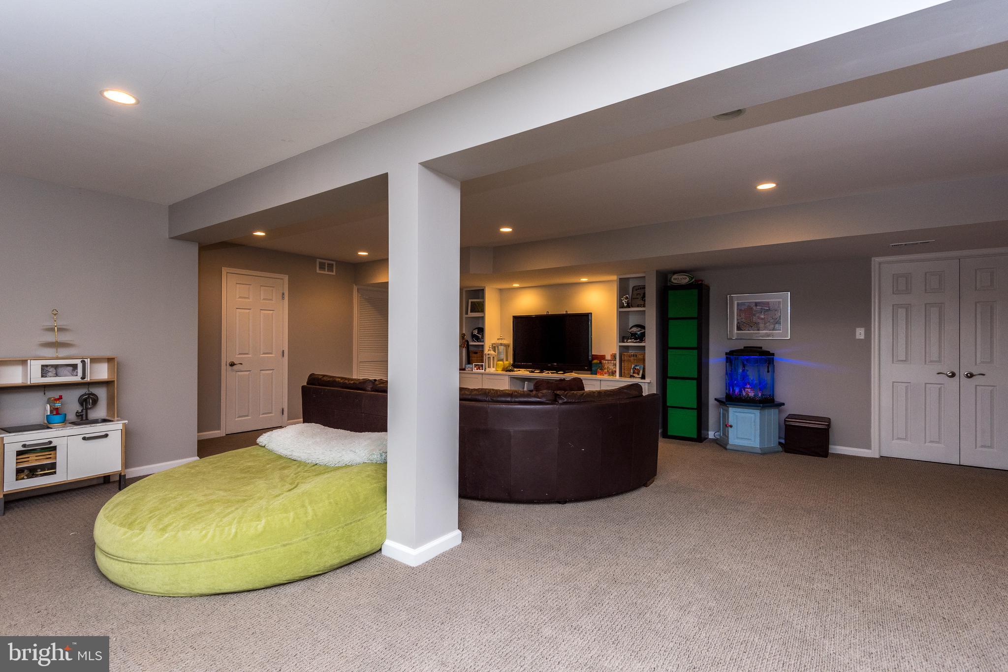 BEDMINSTER SQUARE - Residential