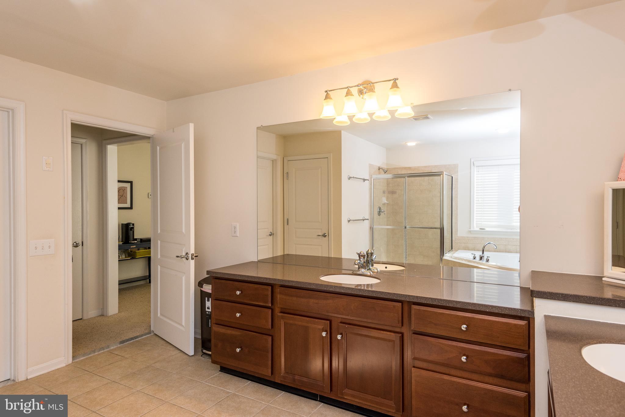 BEDMINSTER SQUARE - Residential