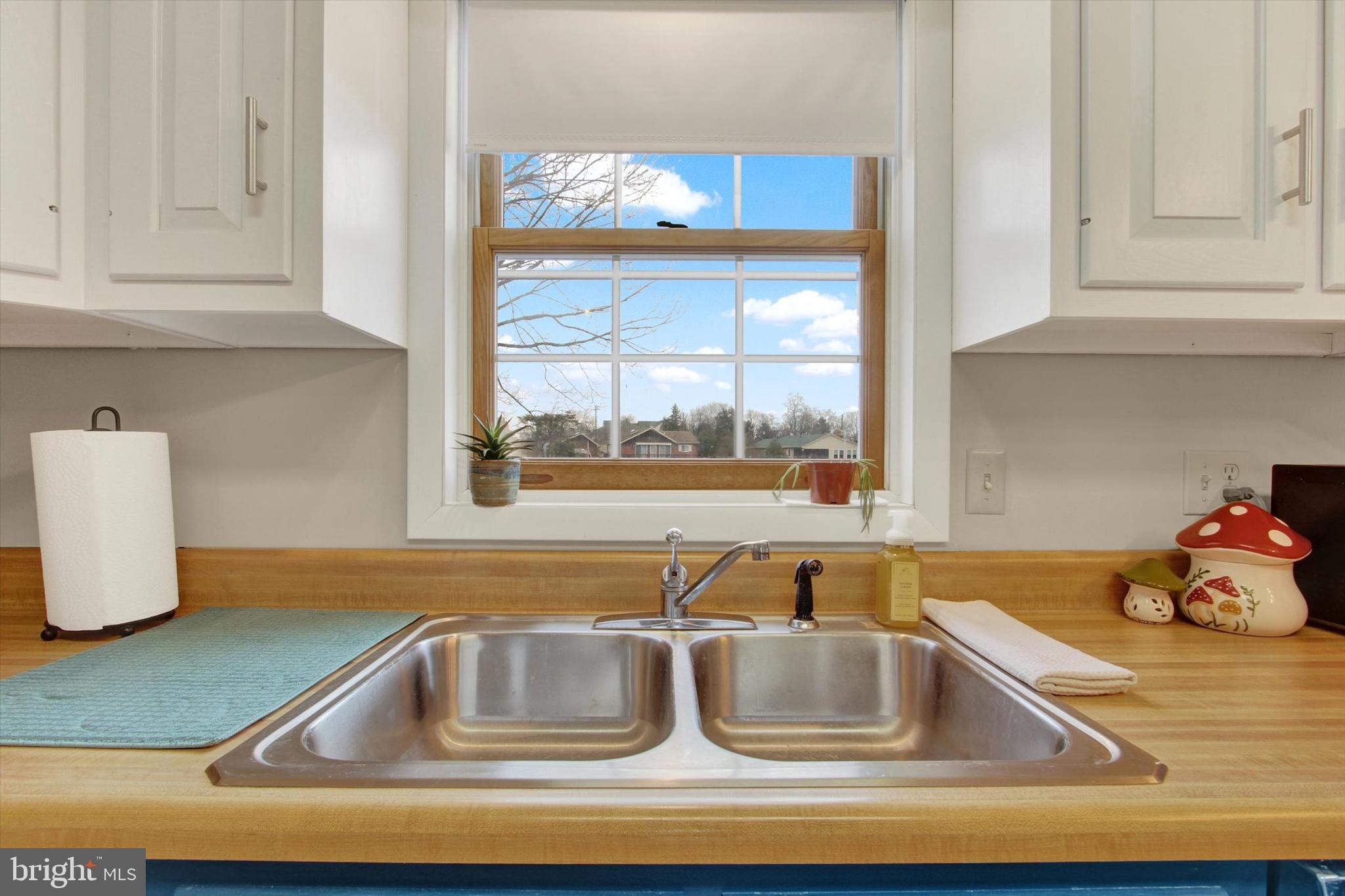 LAKE HERITAGE - Residential