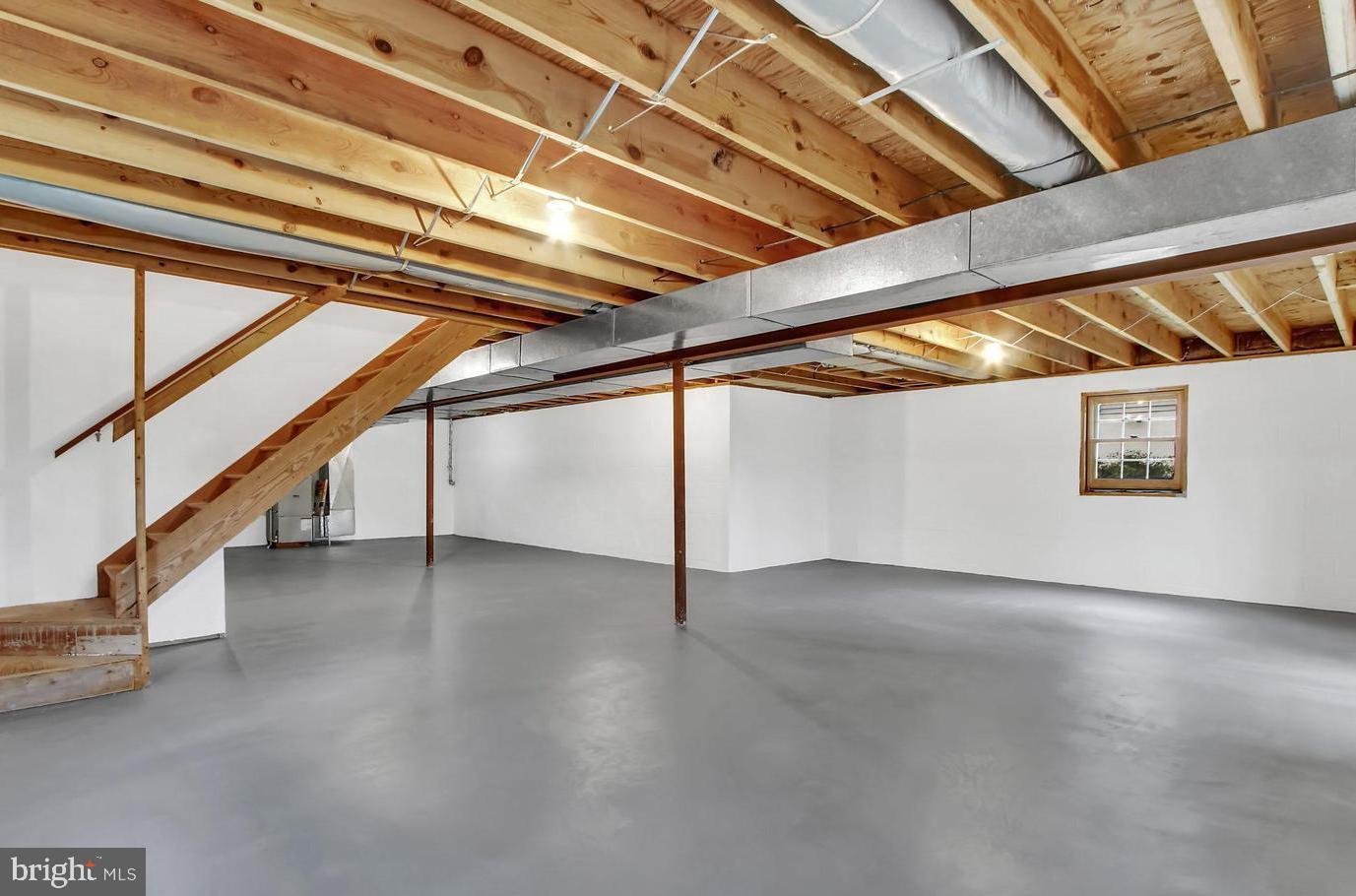 LAKE HERITAGE - Residential