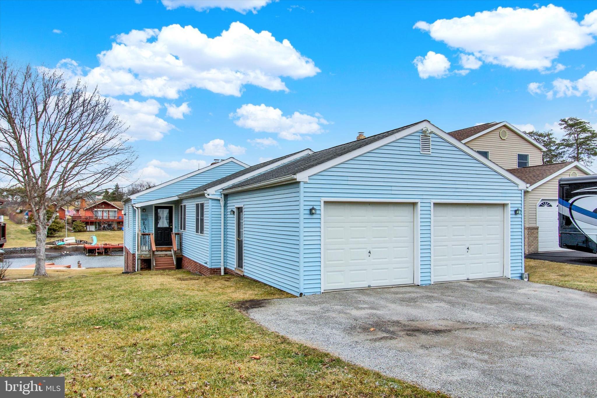 LAKE HERITAGE - Residential