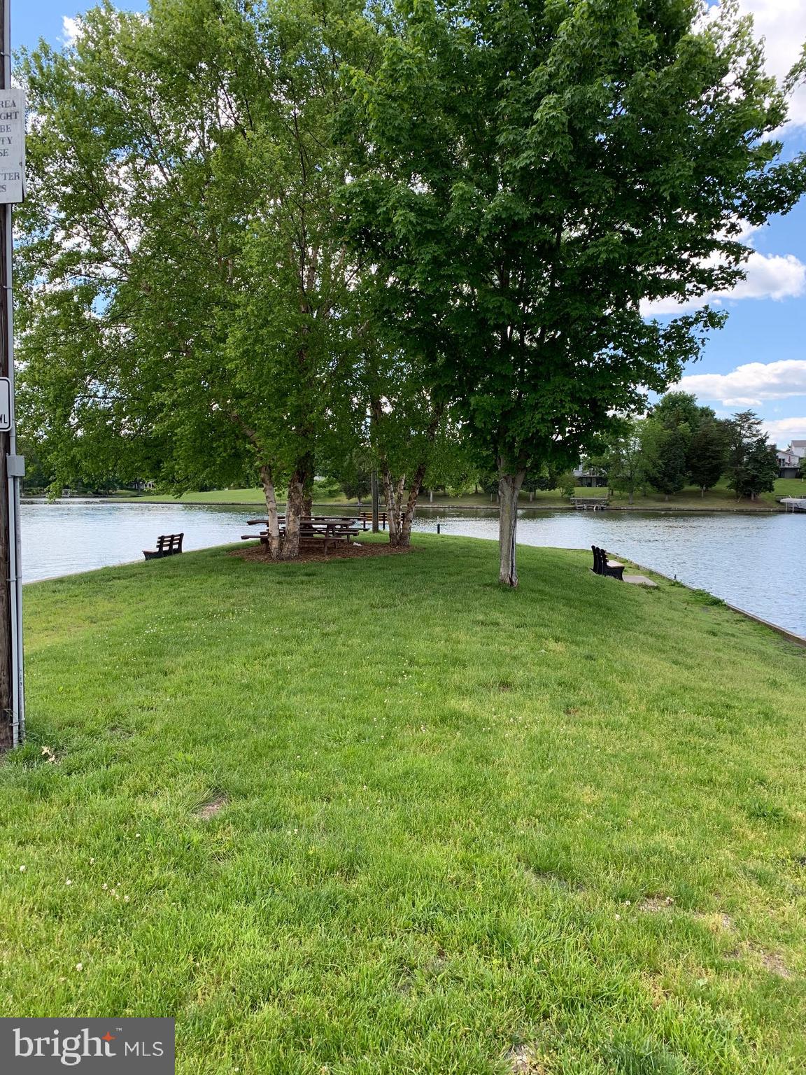 LAKE HERITAGE - Residential