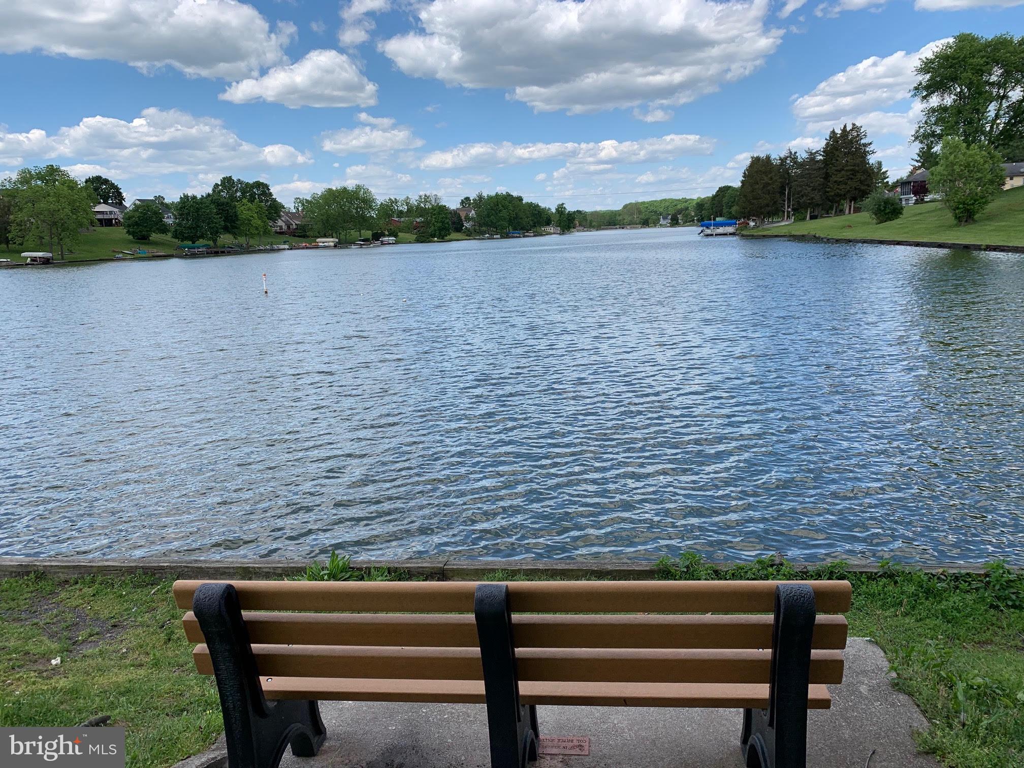 LAKE HERITAGE - Residential