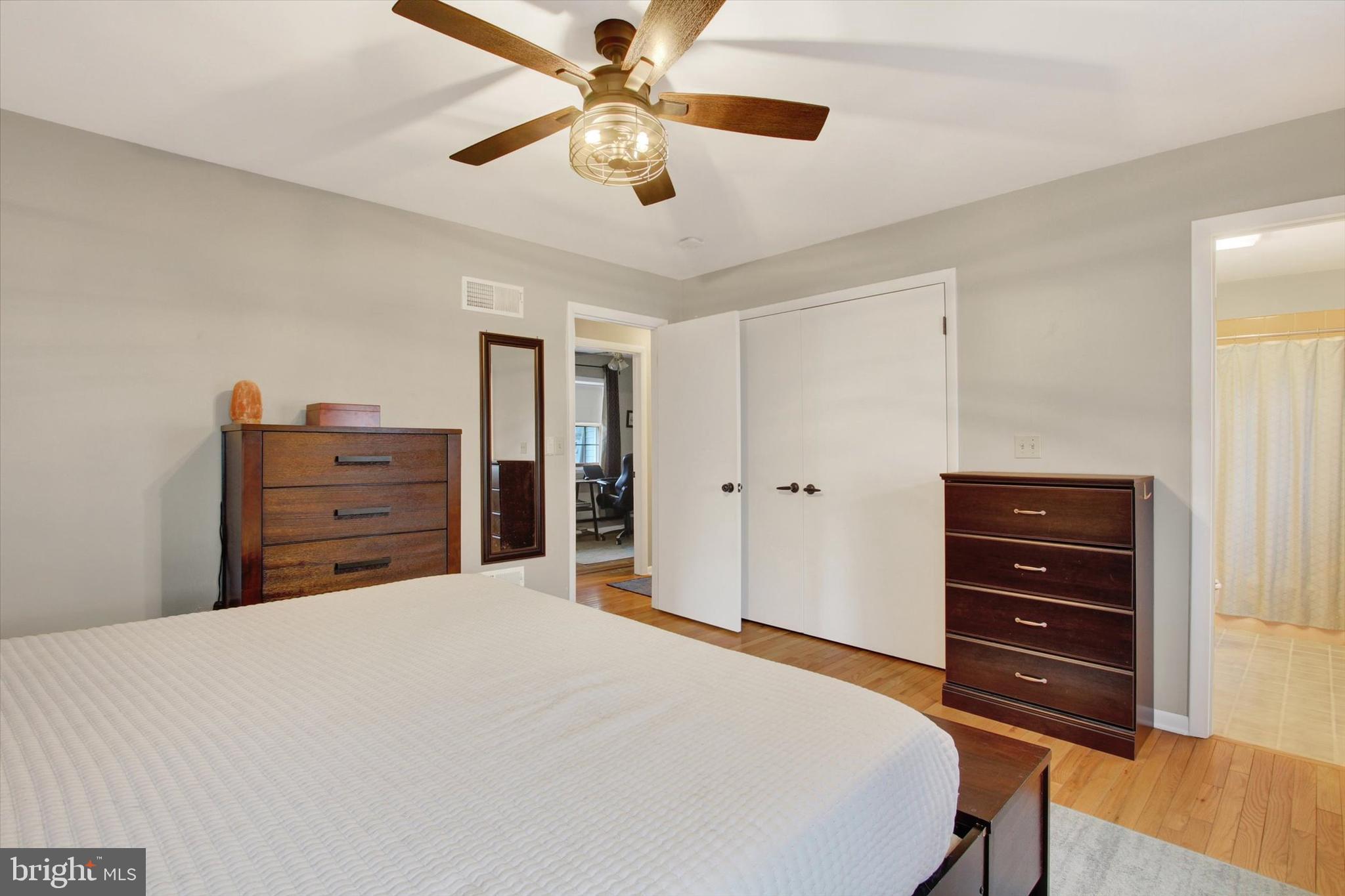 LAKE HERITAGE - Residential