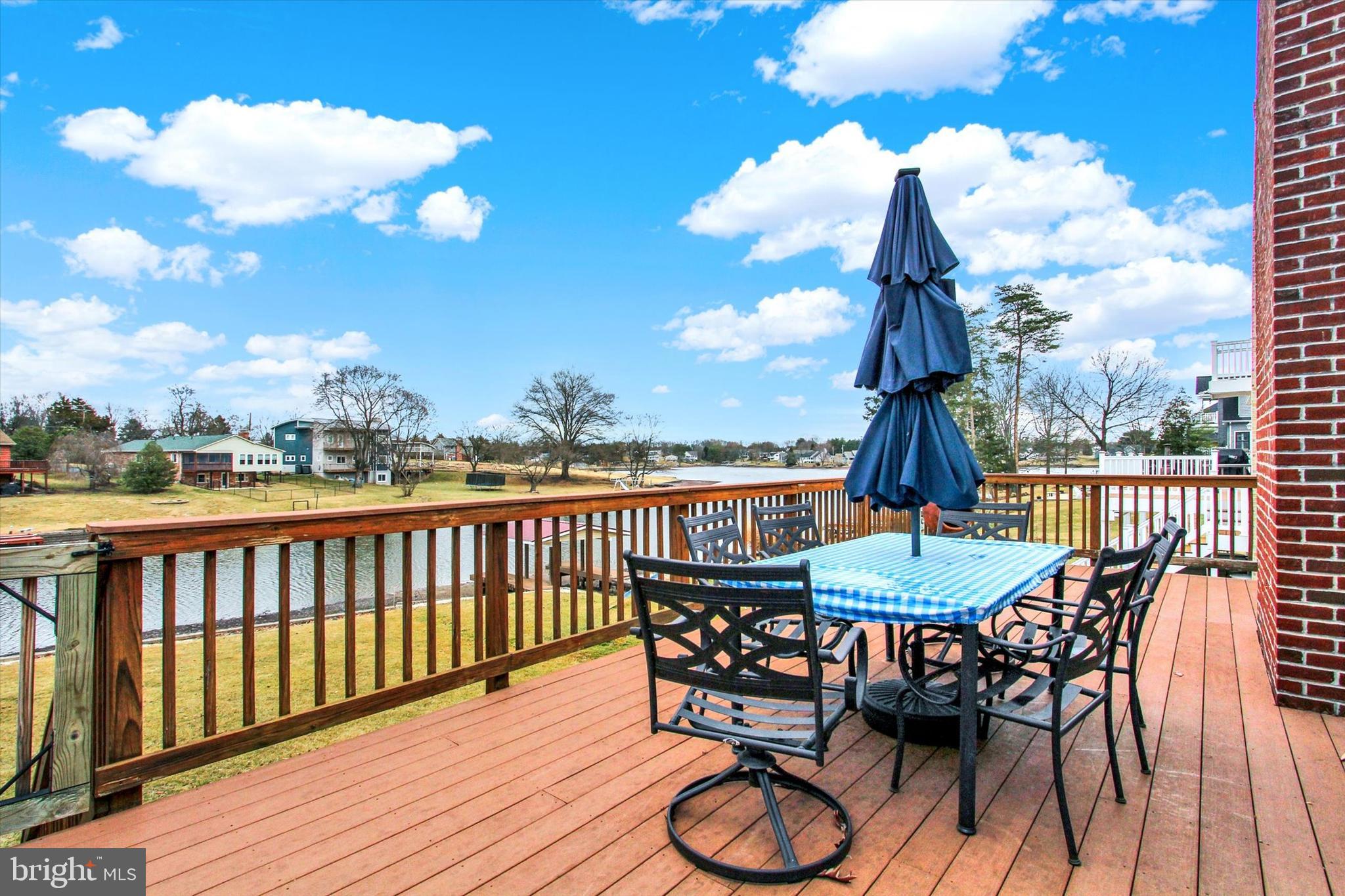 LAKE HERITAGE - Residential