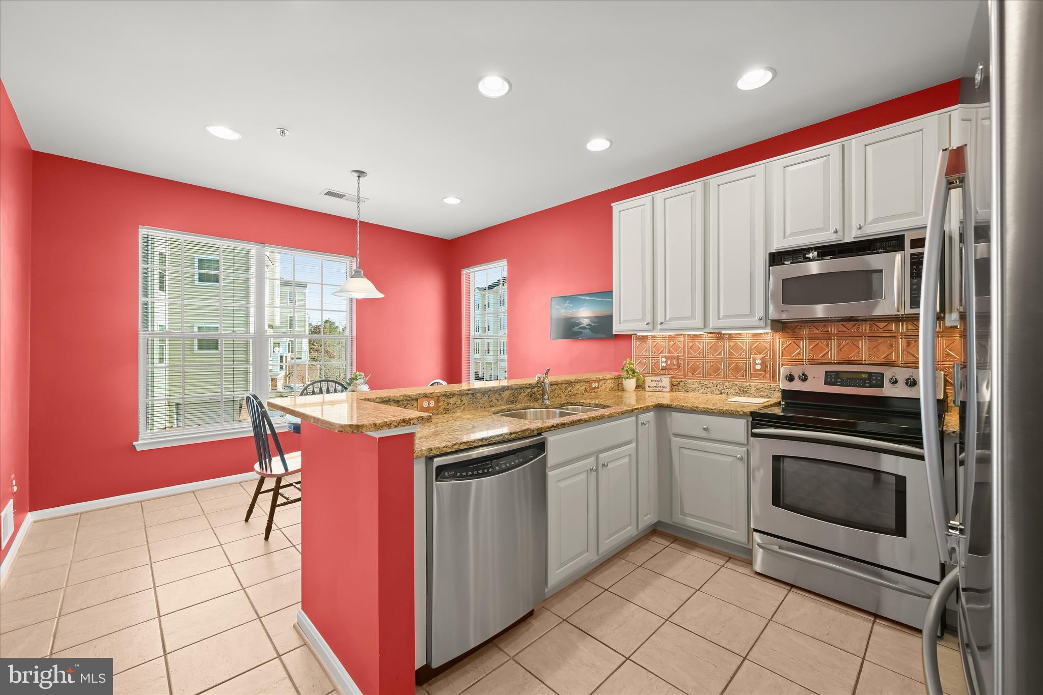 MAPLECREST - Residential