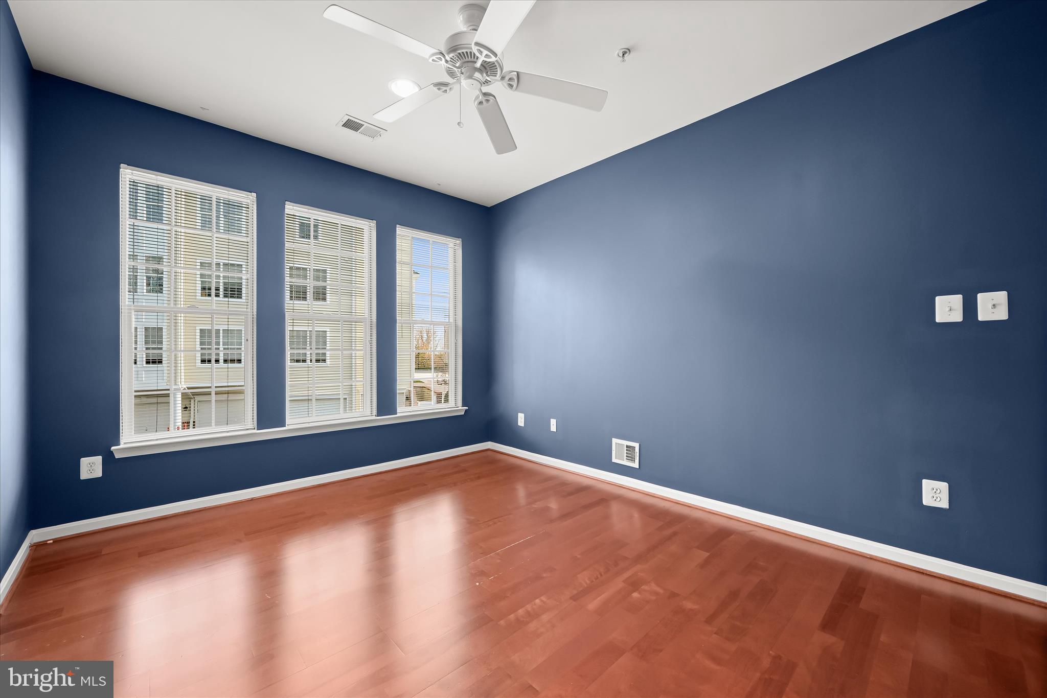 MAPLECREST - Residential