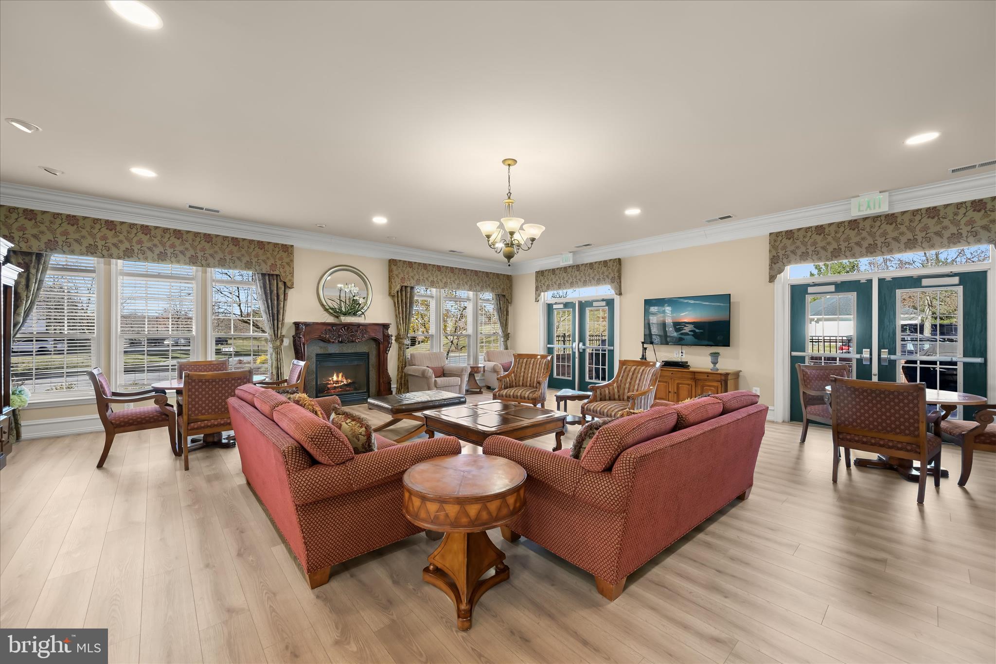 MAPLECREST - Residential