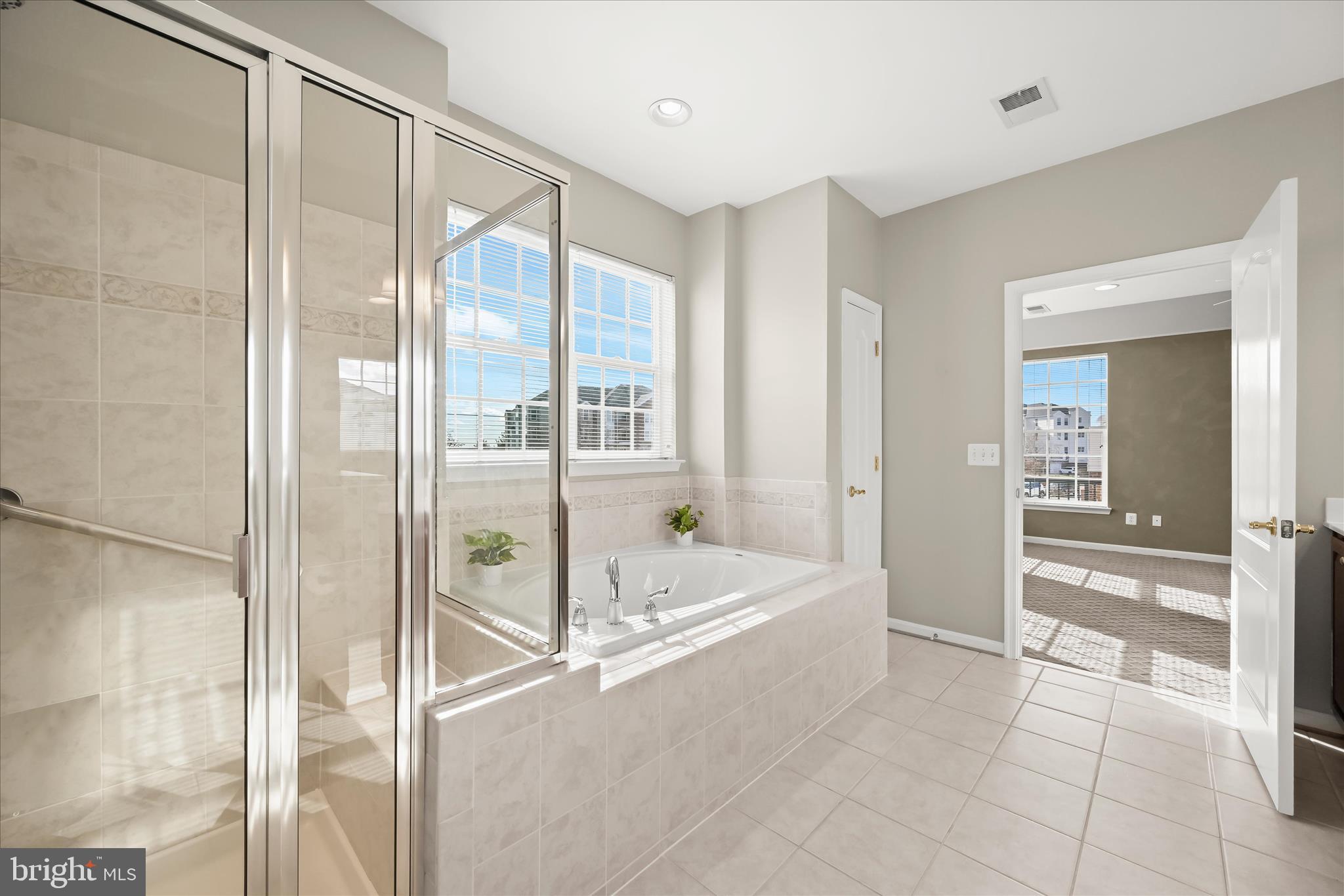 MAPLECREST - Residential