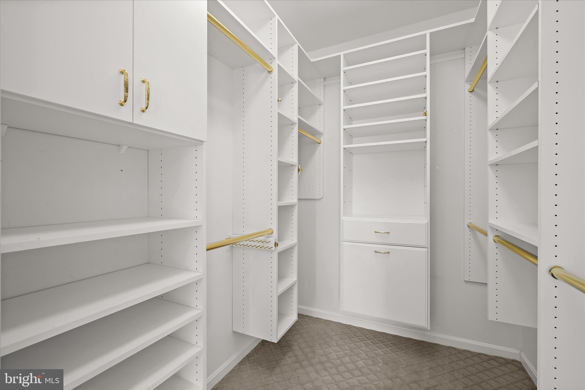 MAPLECREST - Residential