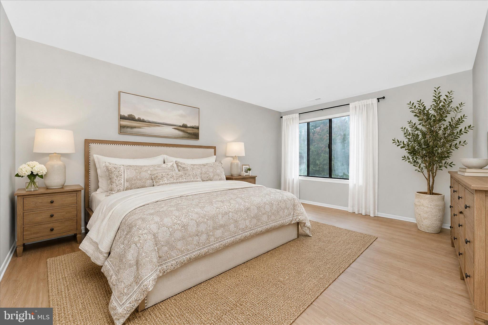 FARMINGDALE - Residential