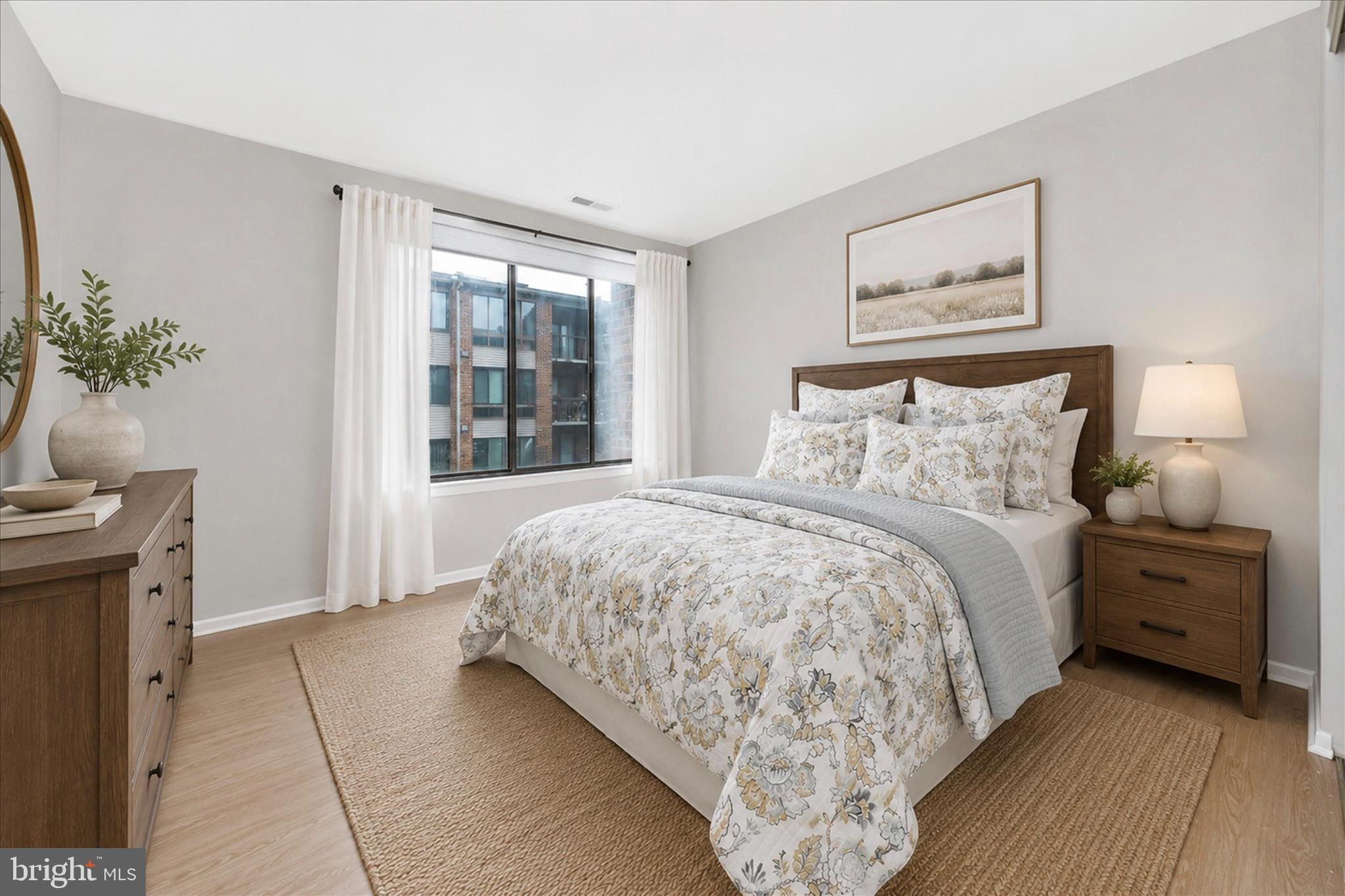 FARMINGDALE - Residential