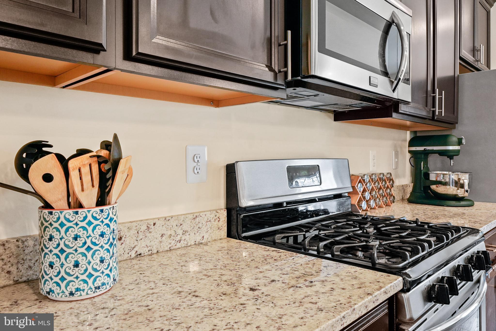 CREEKSTONE VILLAGE - Residential