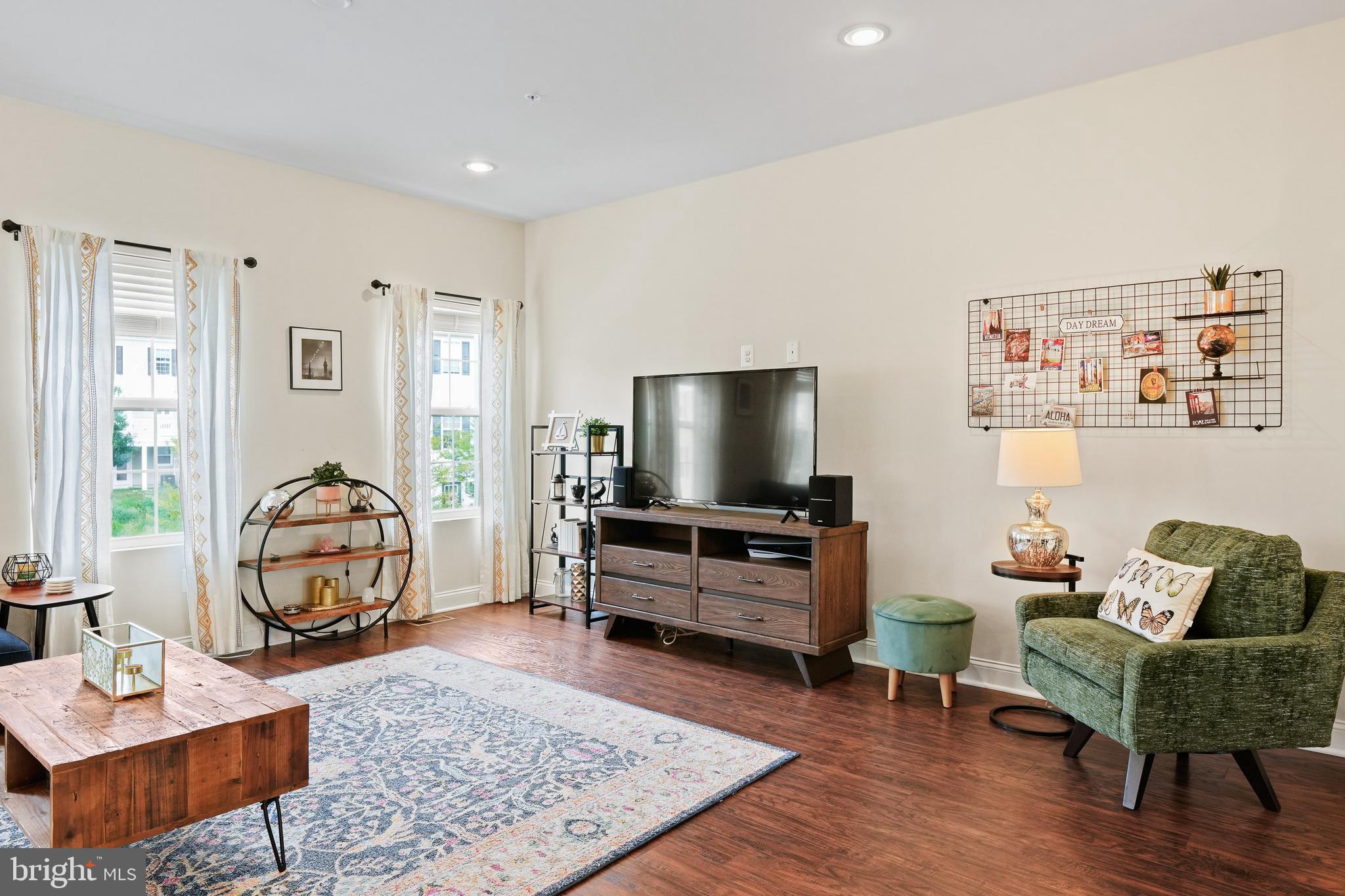 CREEKSTONE VILLAGE - Residential