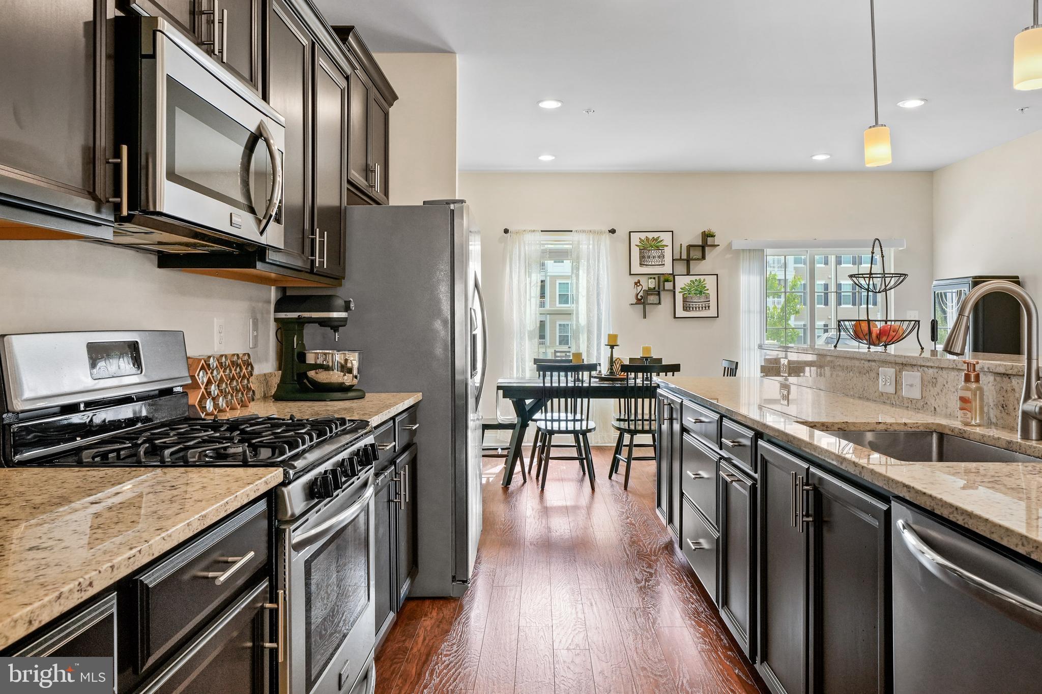 CREEKSTONE VILLAGE - Residential