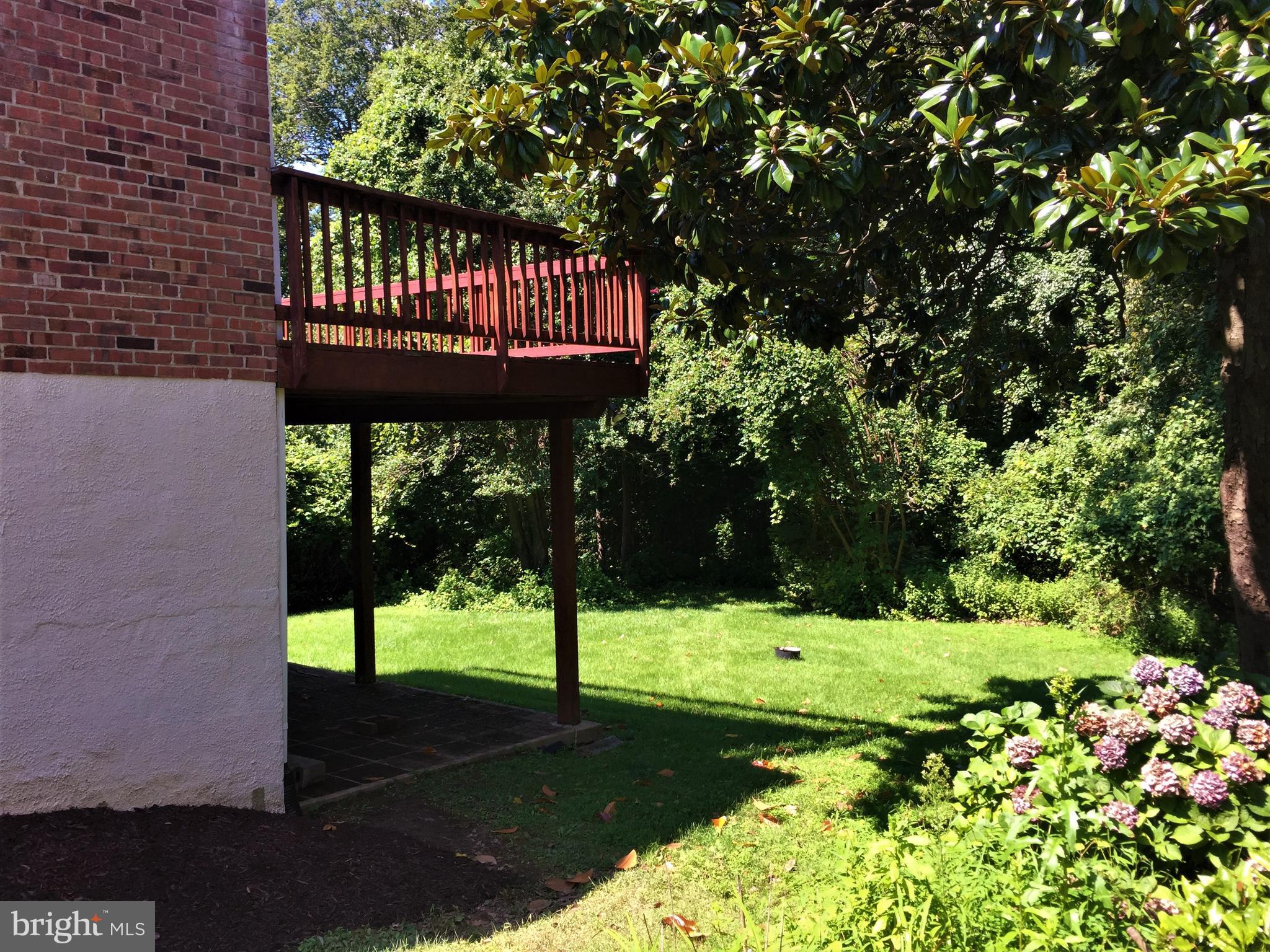 LOCH HILL - Residential Lease