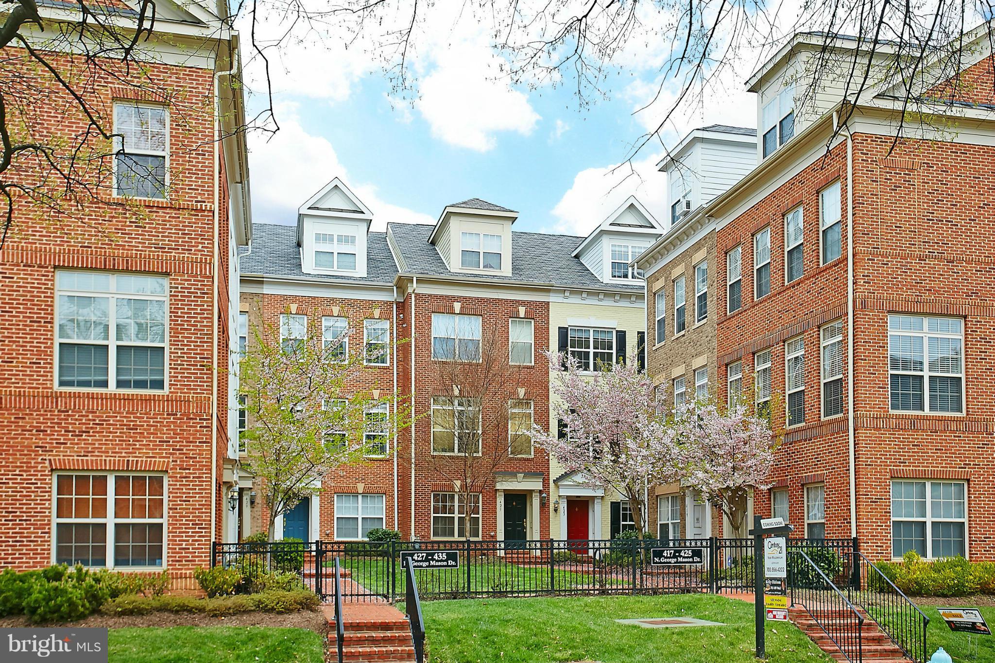 BUCKINGHAM COMMONS - Residential