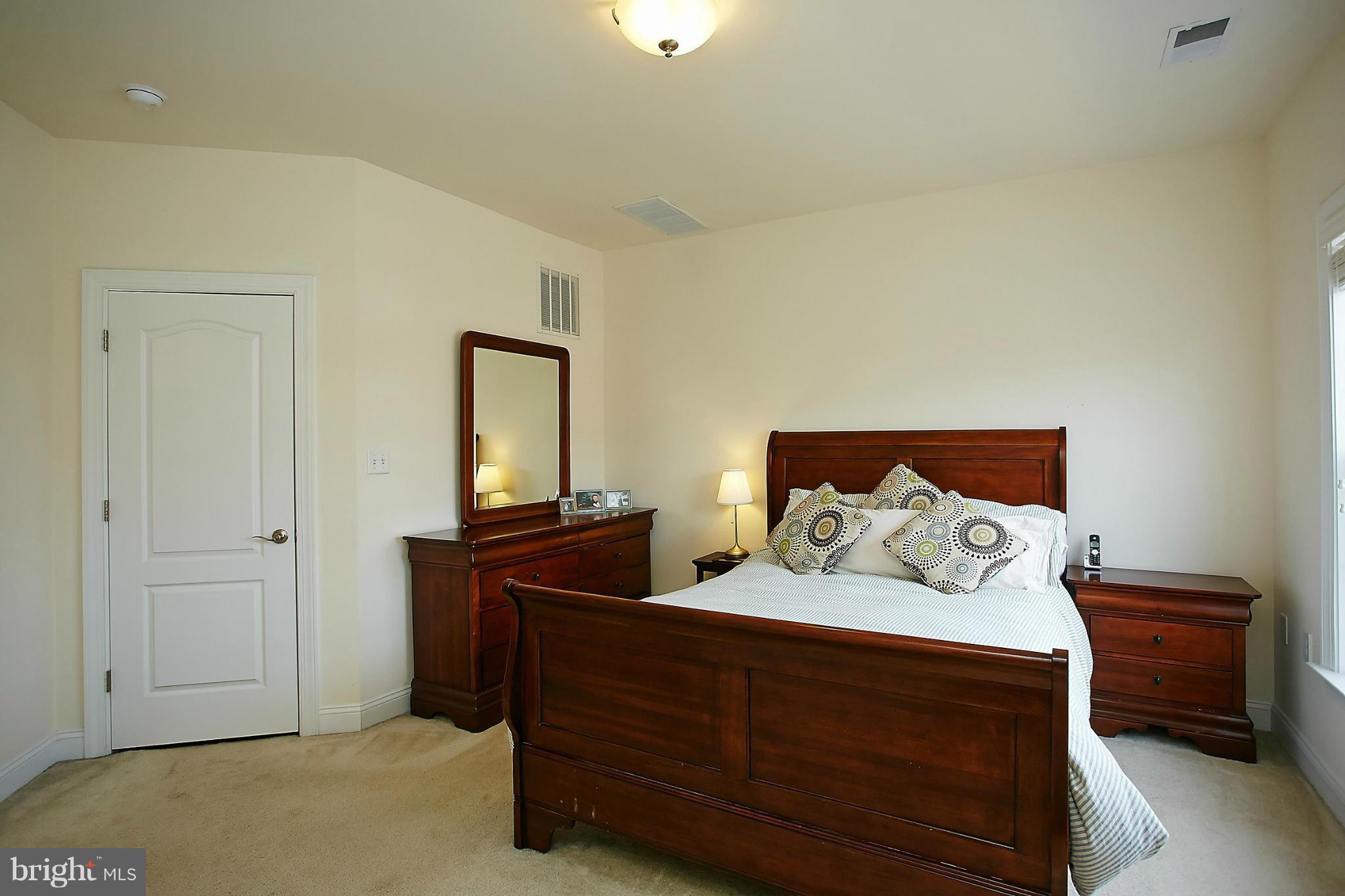 BUCKINGHAM COMMONS - Residential