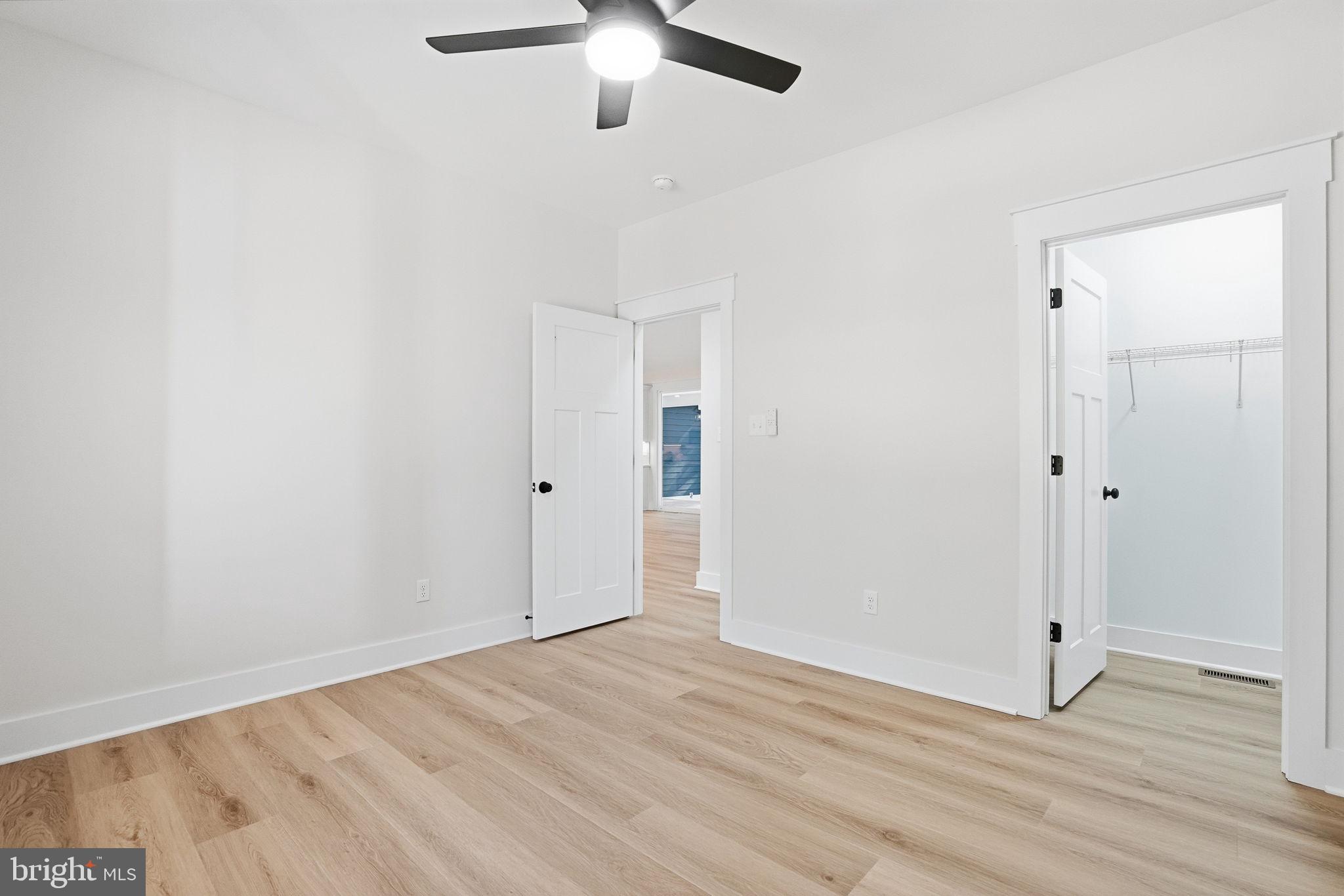 LIGHTHOUSE POINT - Residential