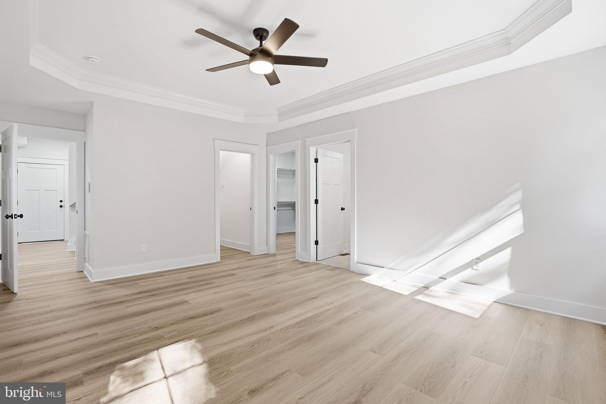 LIGHTHOUSE POINT - Residential