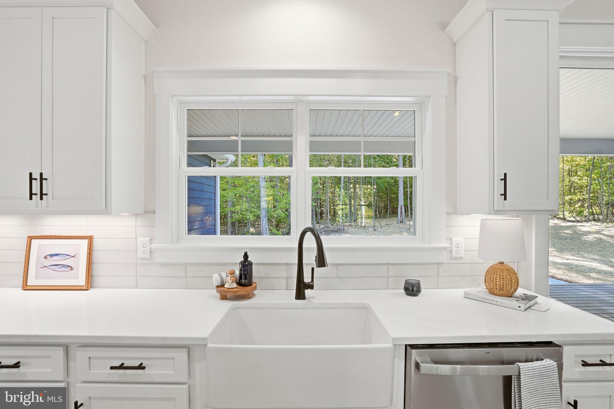 LIGHTHOUSE POINT - Residential