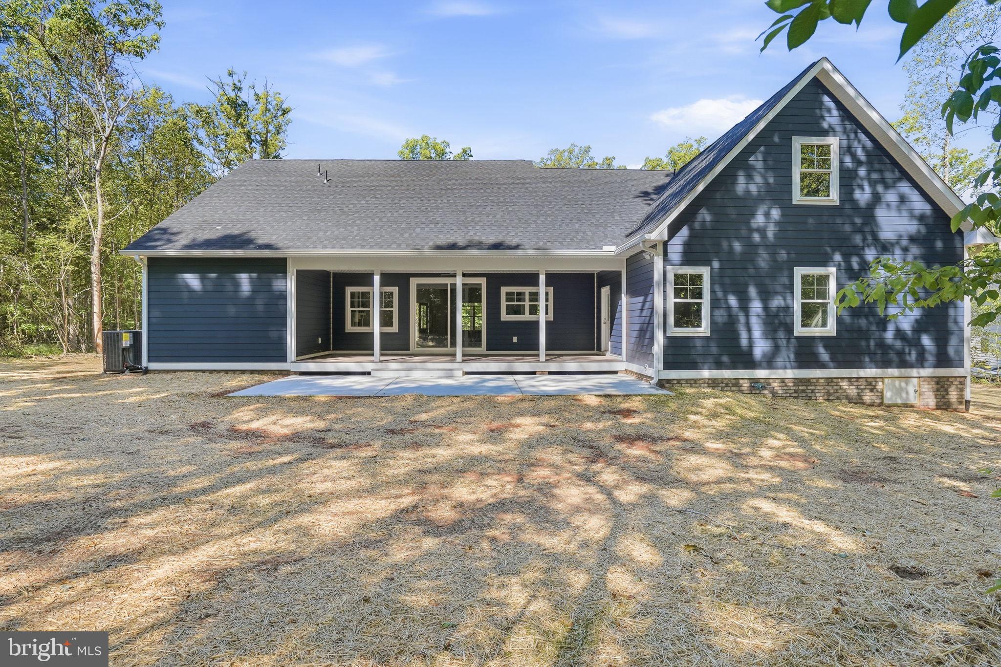 LIGHTHOUSE POINT - Residential