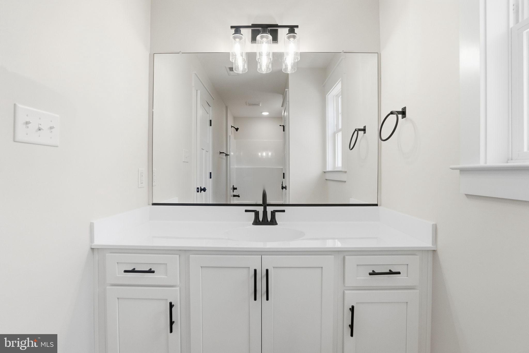 LIGHTHOUSE POINT - Residential