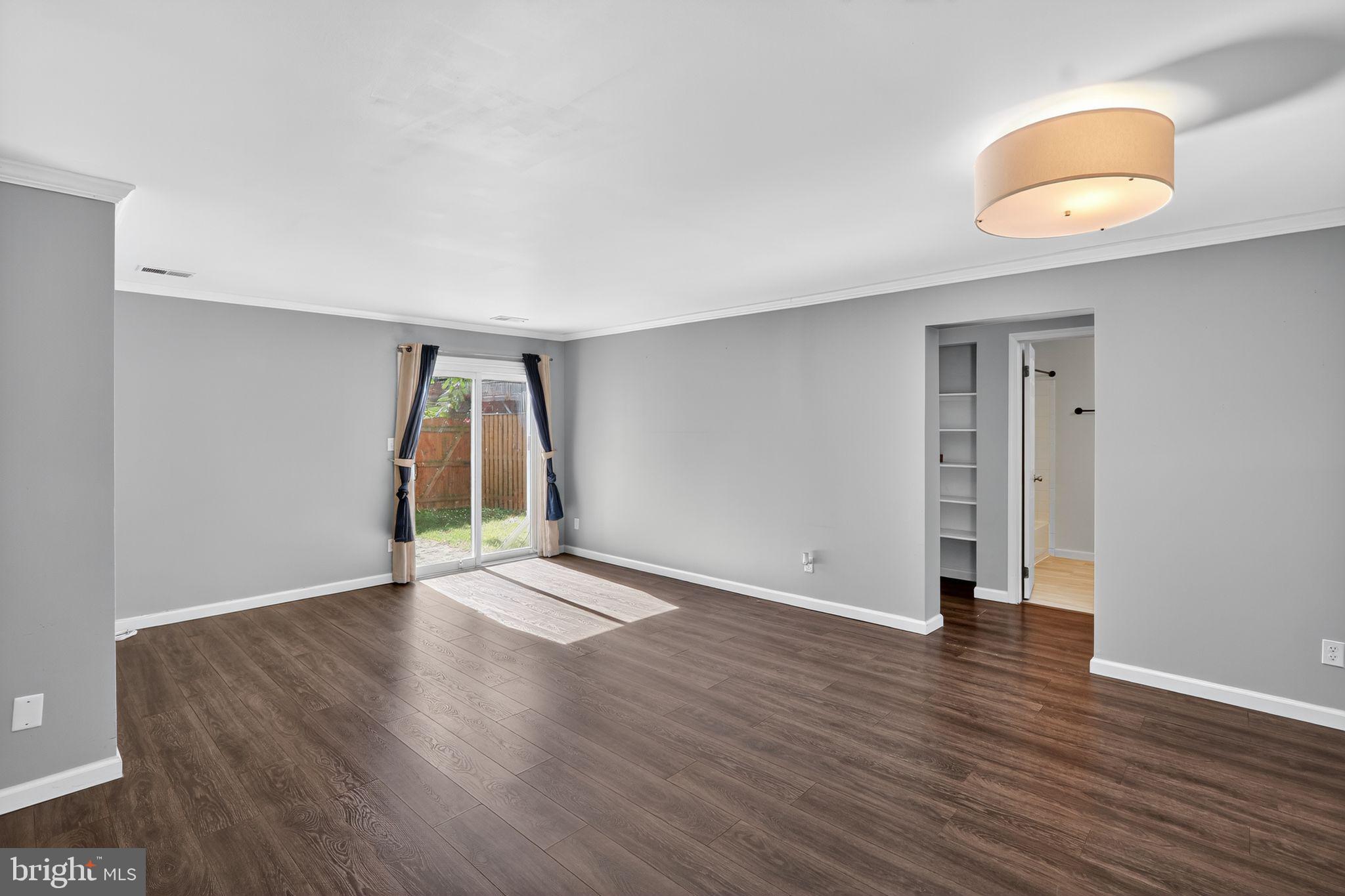16209 TACONIC CIRCLE