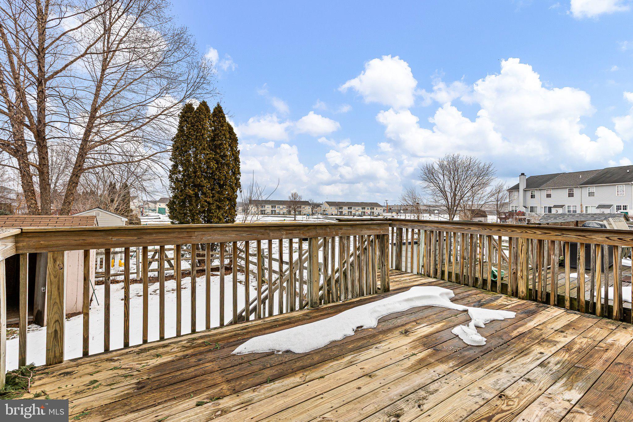 MIDDLETOWN VILLAGE - Residential