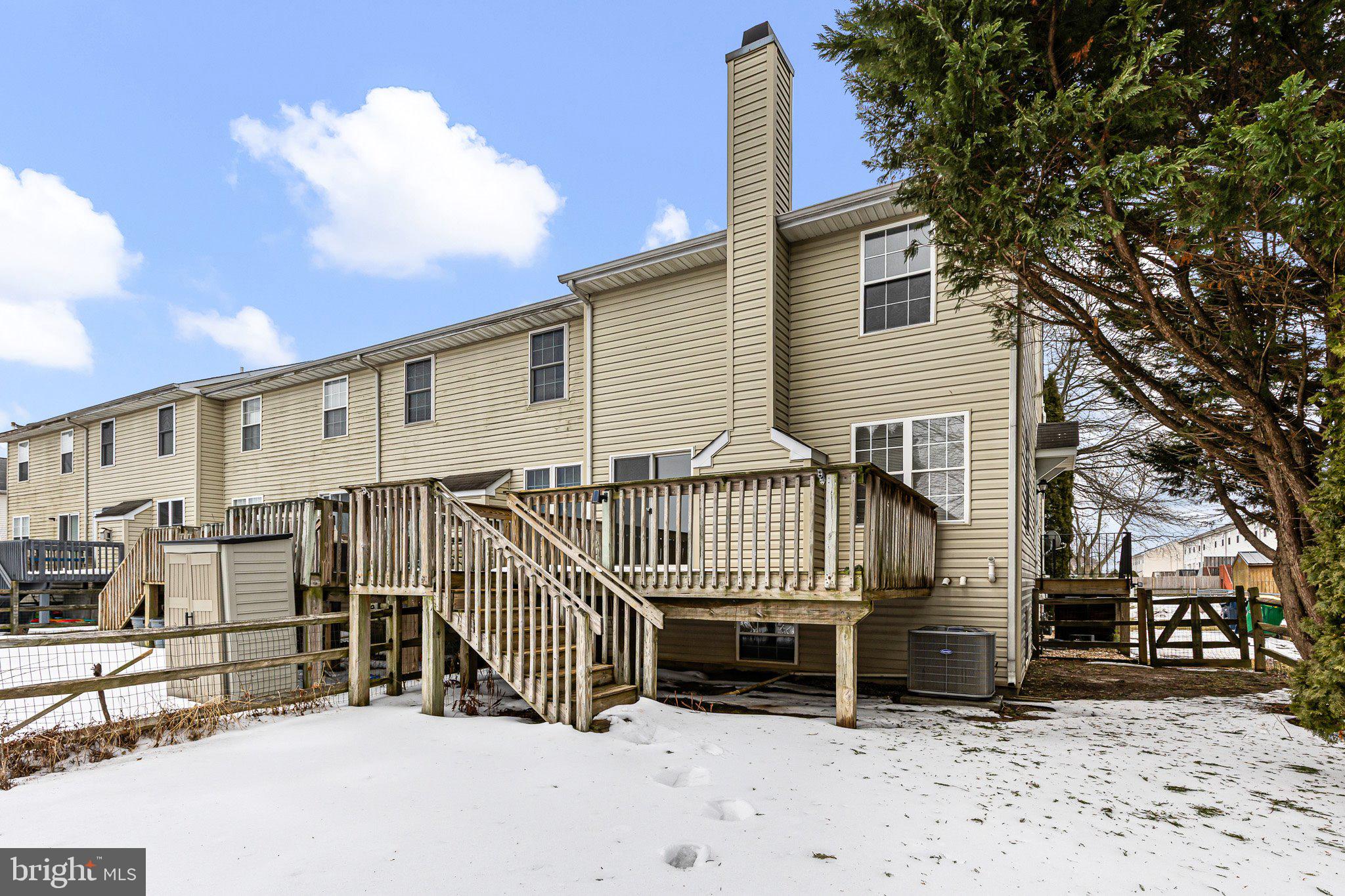 MIDDLETOWN VILLAGE - Residential